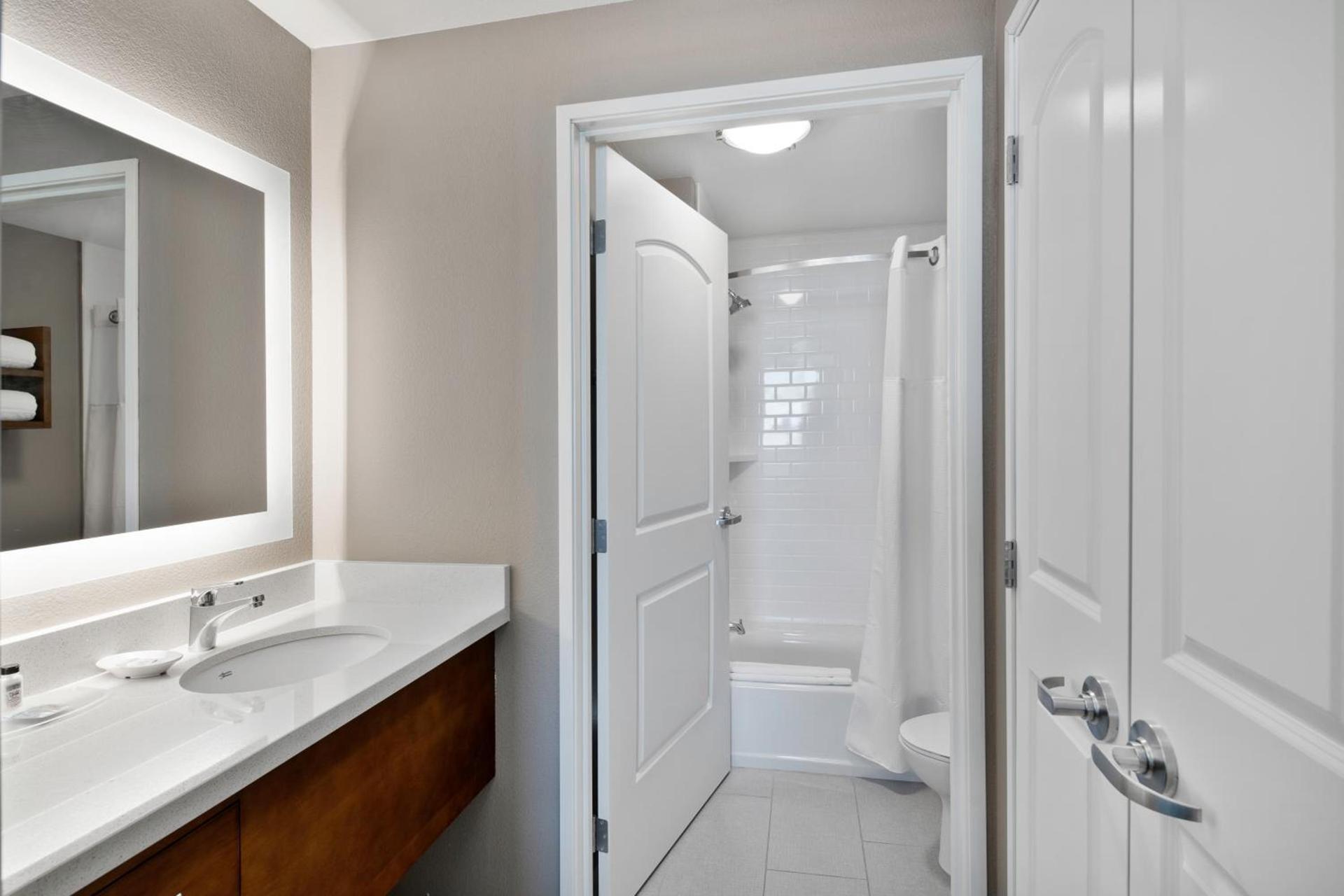 Staybridge Suites Irvine - John Wayne Airport by IHG photo 62