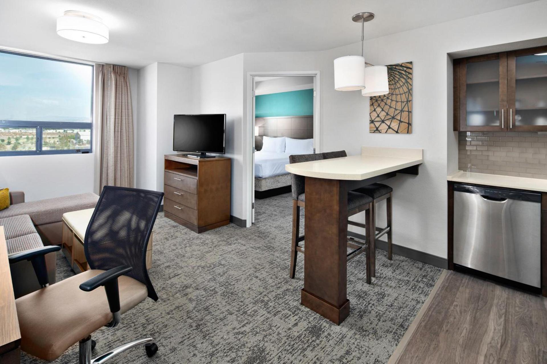 Staybridge Suites Irvine - John Wayne Airport by IHG photo 57