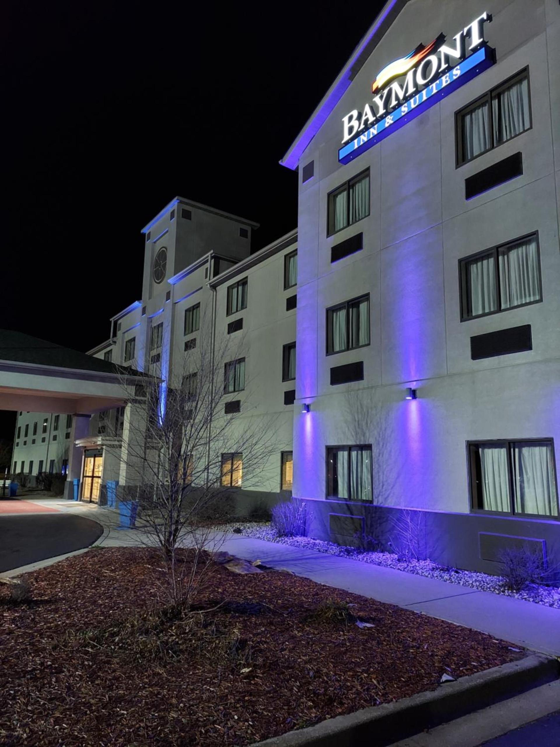 Baymont by Wyndham Portage photo 8