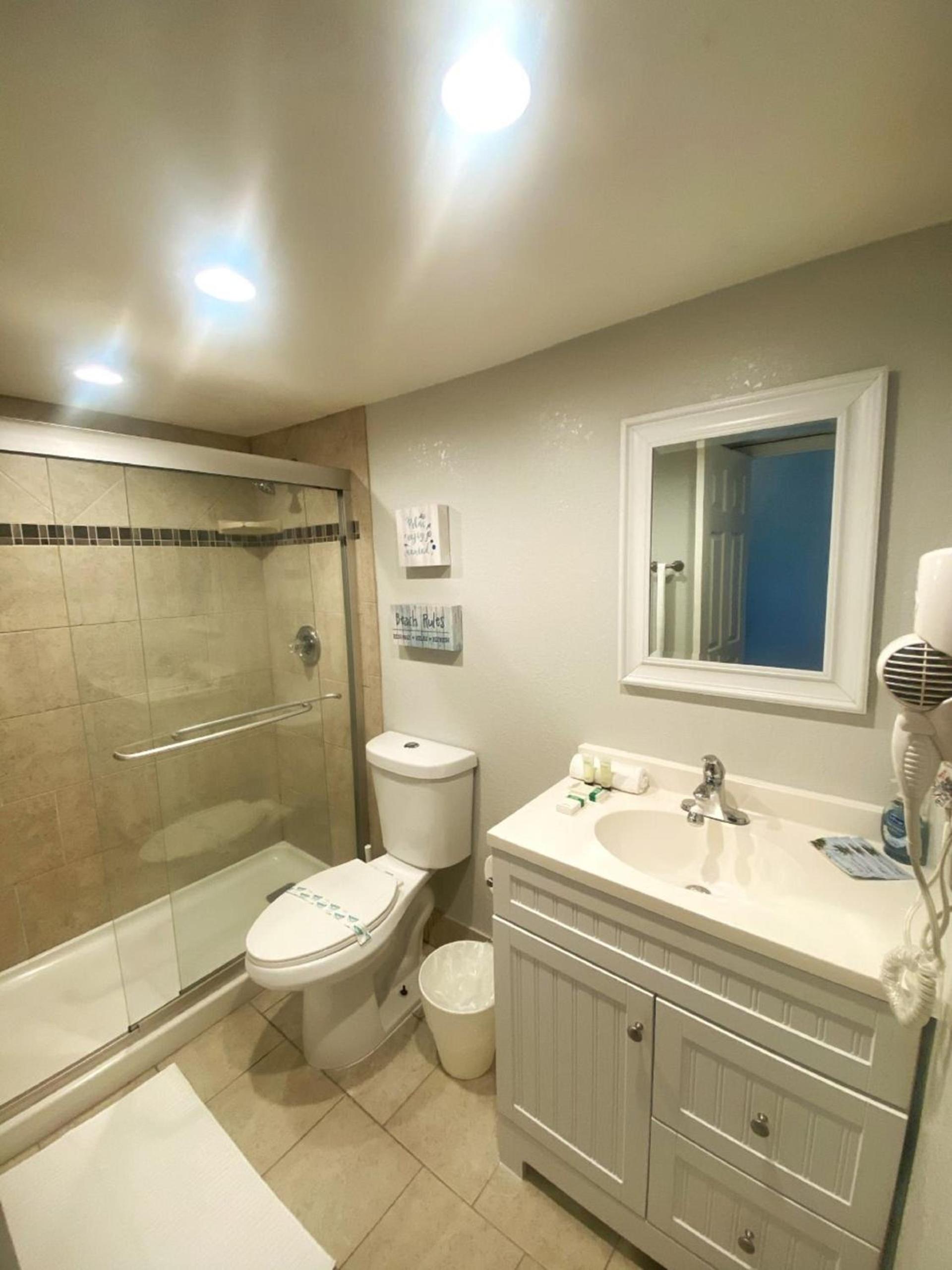 Pirates Cove Resort Studios! photo 31
