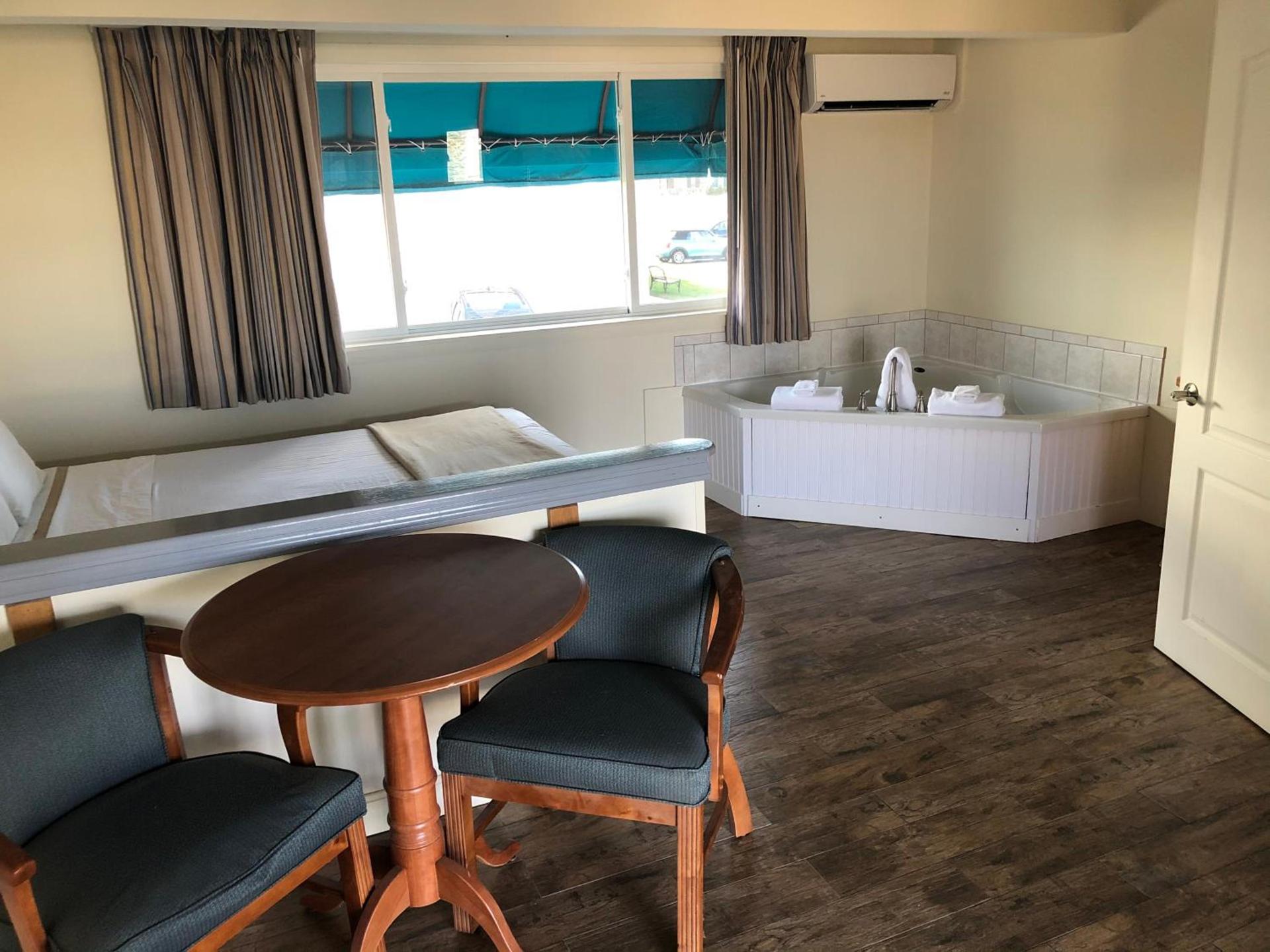 Sea Cliff House Motel photo 20