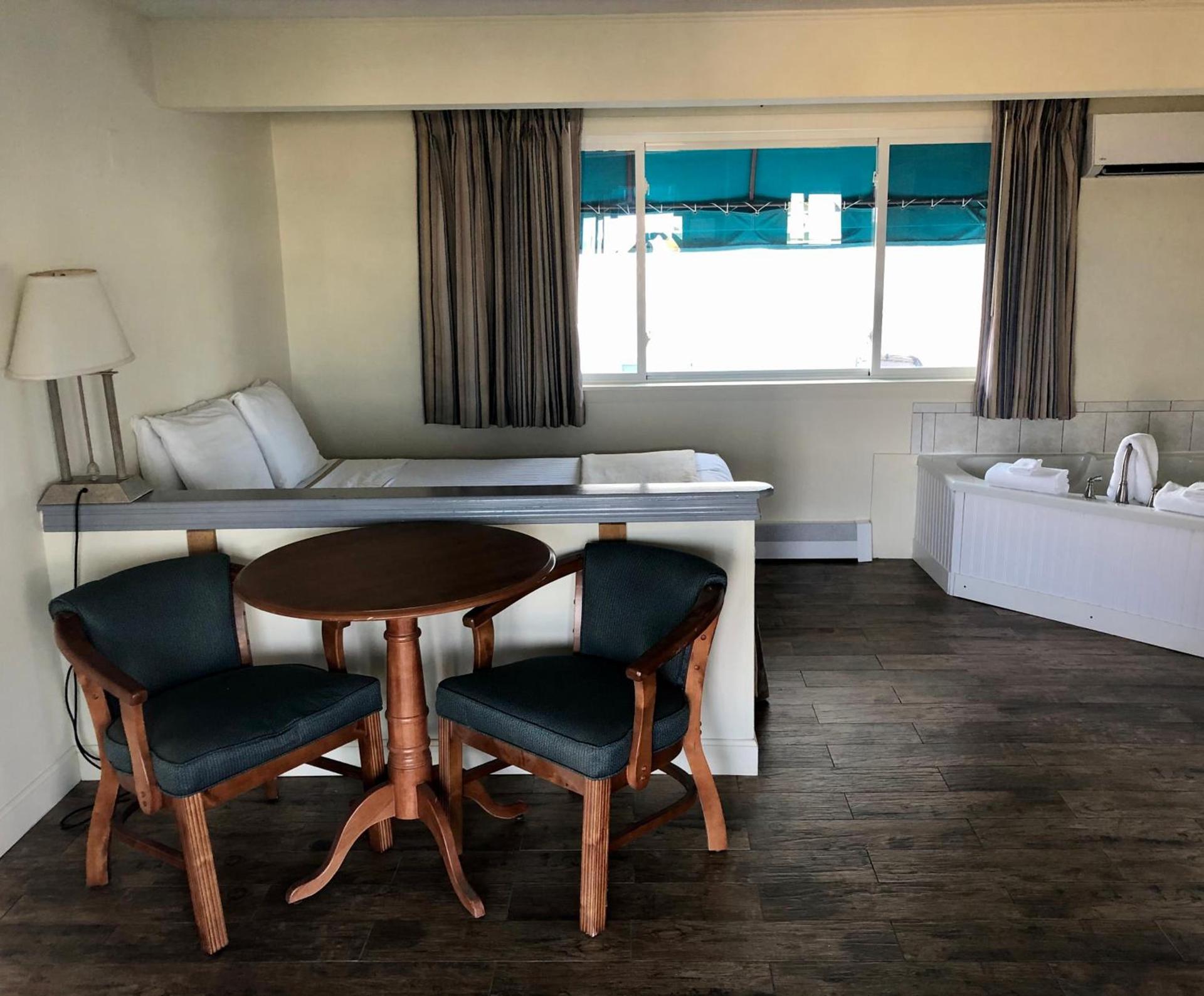 Sea Cliff House Motel photo 28
