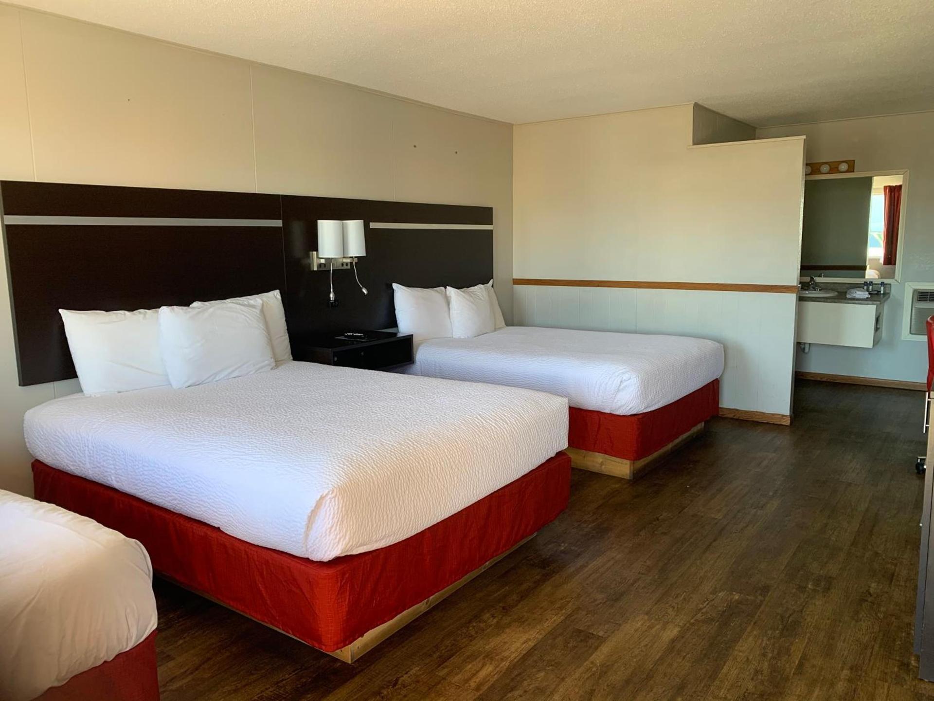 Americas Best Value Inn Wall photo 76