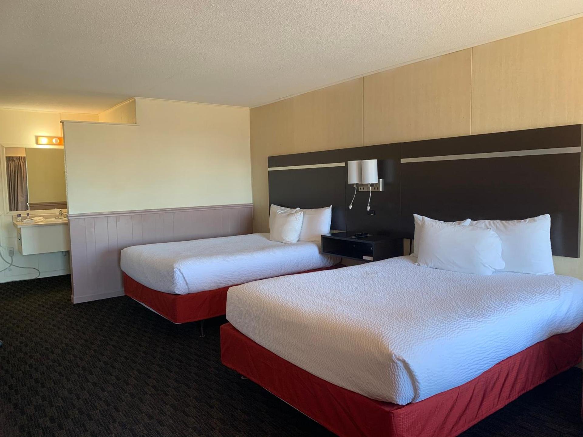 Americas Best Value Inn Wall photo 72