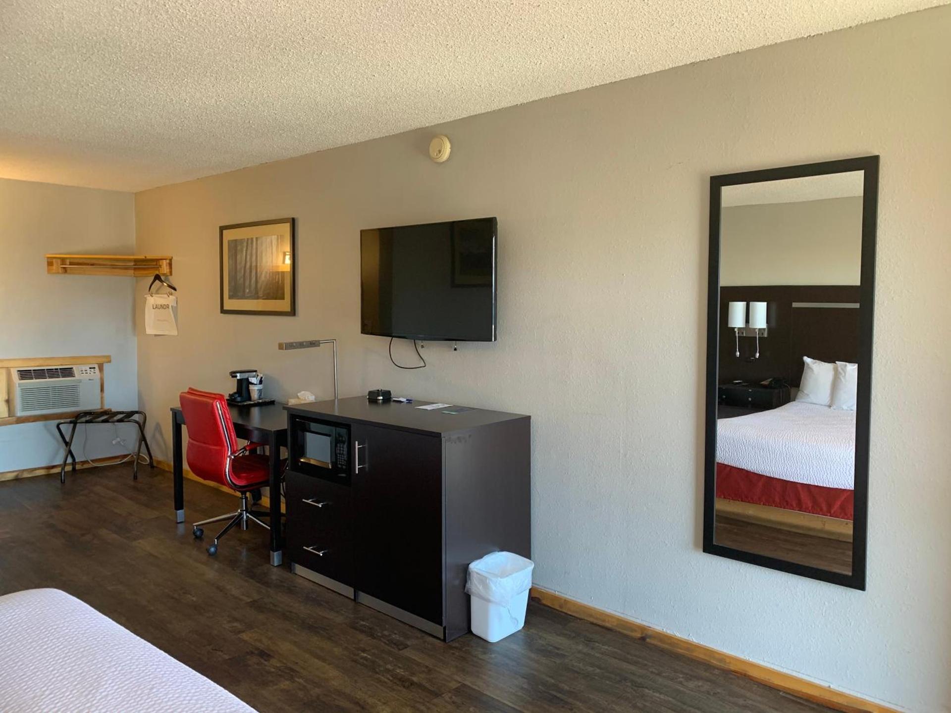 Americas Best Value Inn Wall photo 73