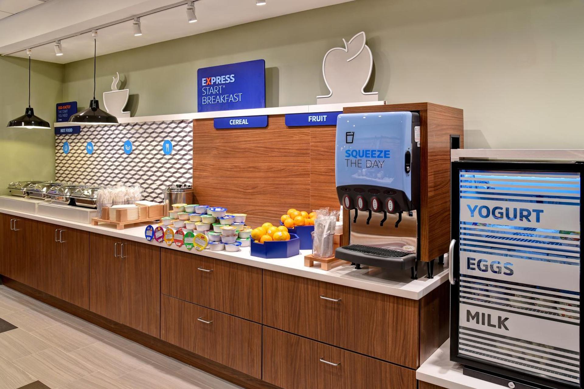 Holiday Inn Express & Suites - Ottawa by IHG photo 34