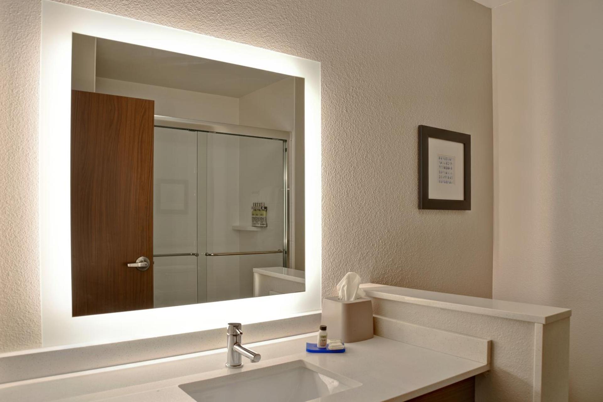 Holiday Inn Express & Suites - Ottawa by IHG photo 14