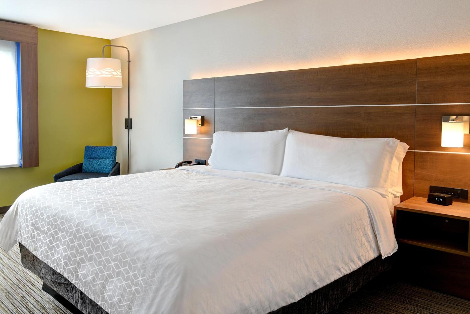 Holiday Inn Express & Suites - Ottawa by IHG photo 7