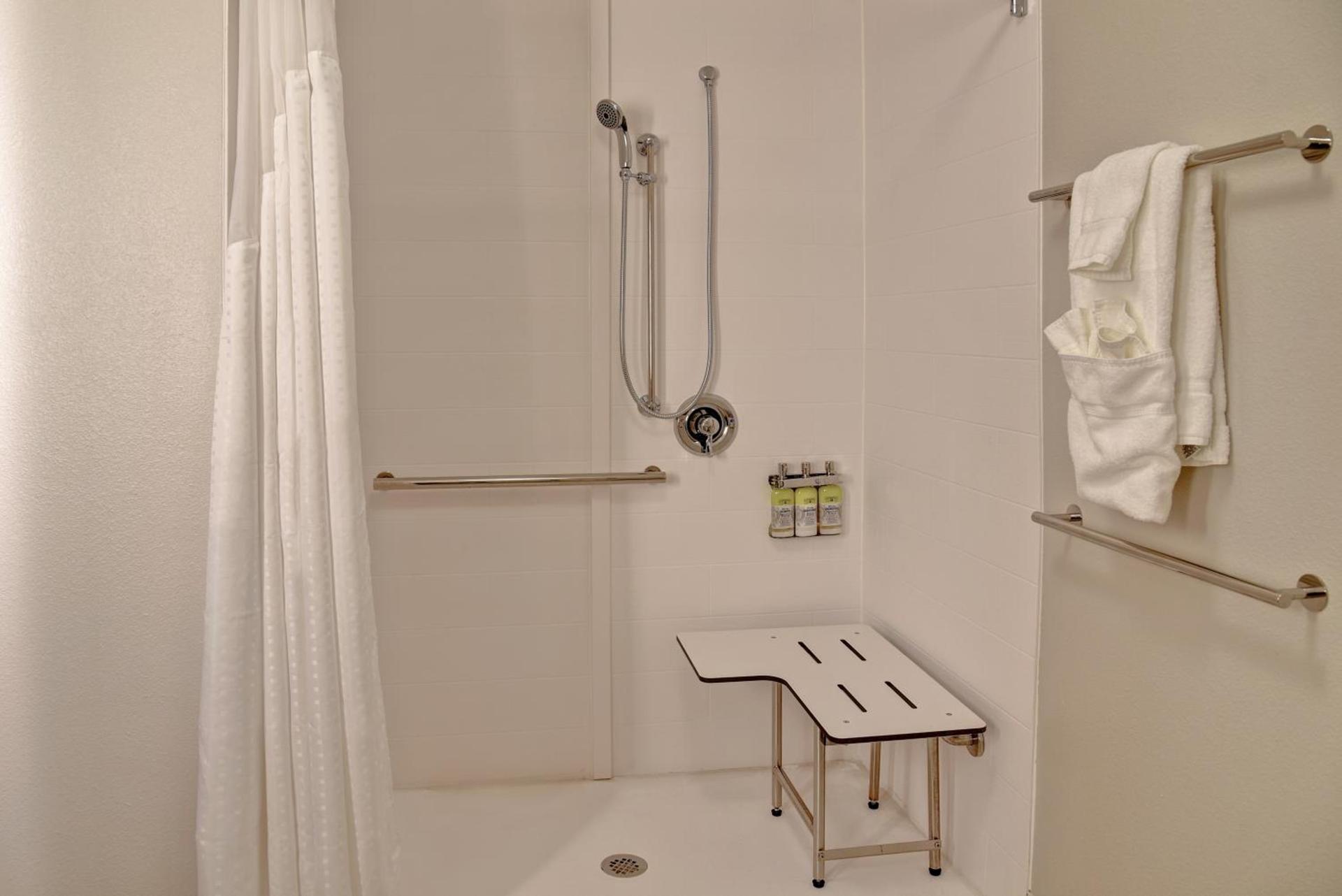 Holiday Inn Express & Suites - Ottawa by IHG photo 10