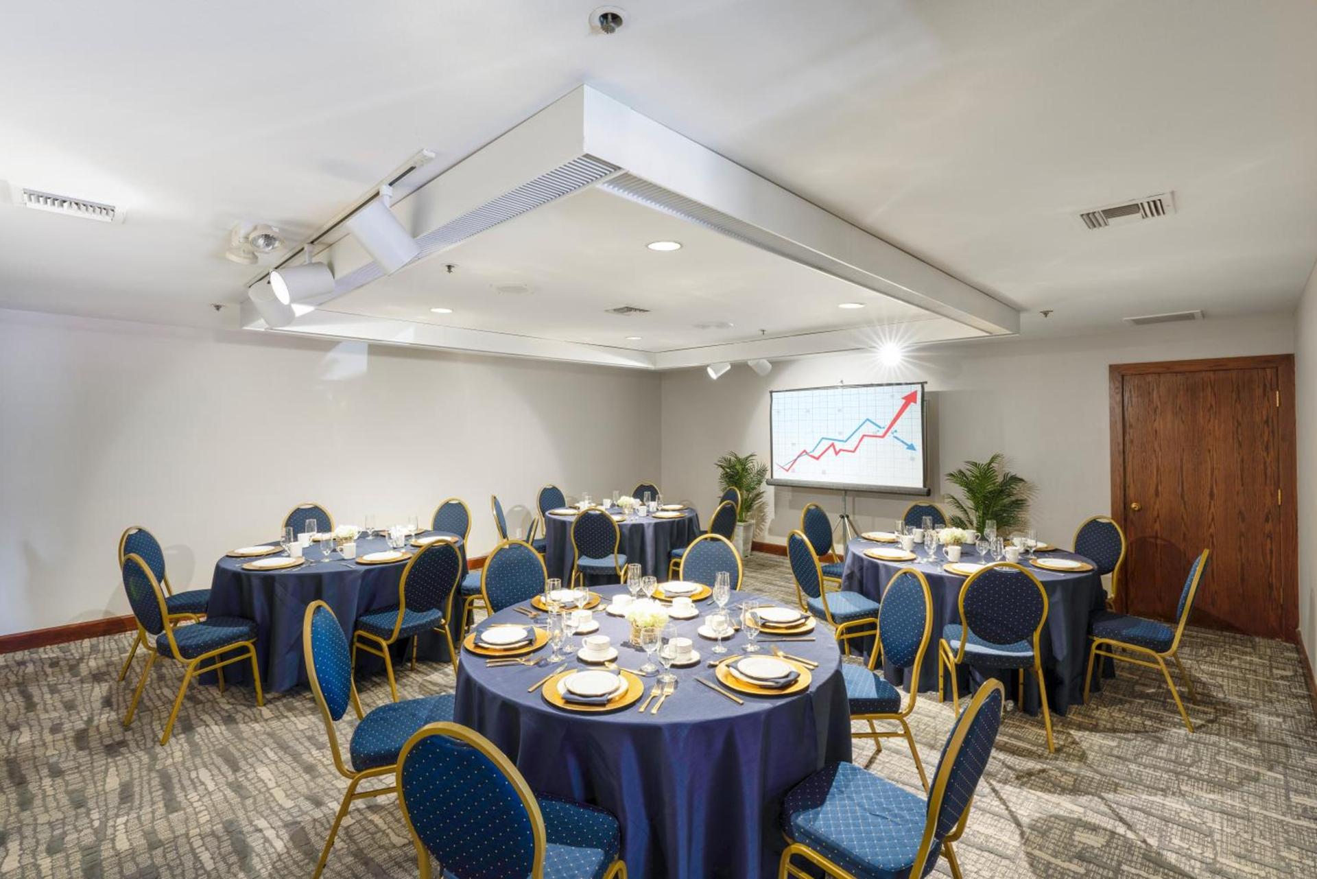 Chase Suites Brea-Fullerton - North Orange County photo 4