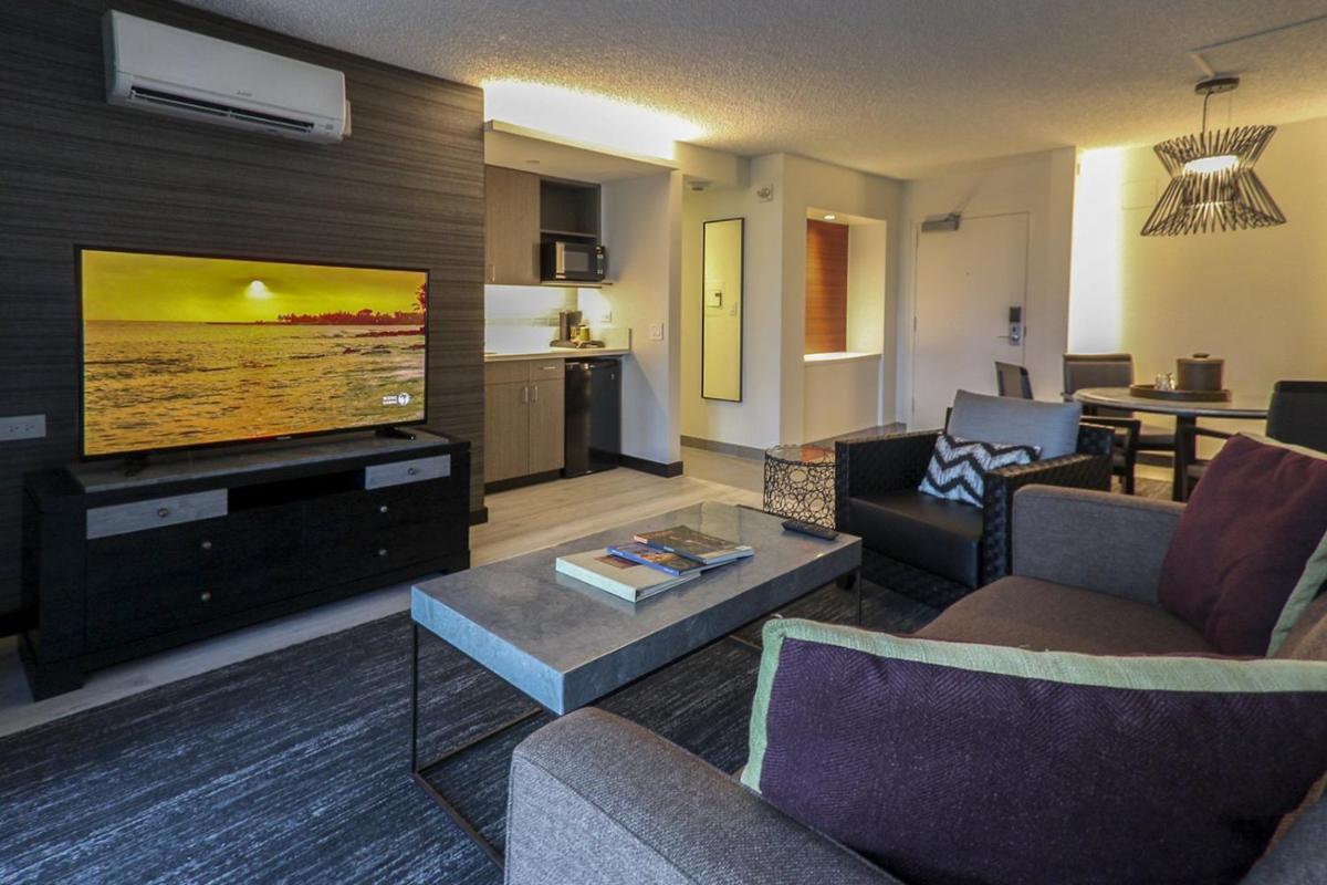 Kaimana Beach Hotel photo 25