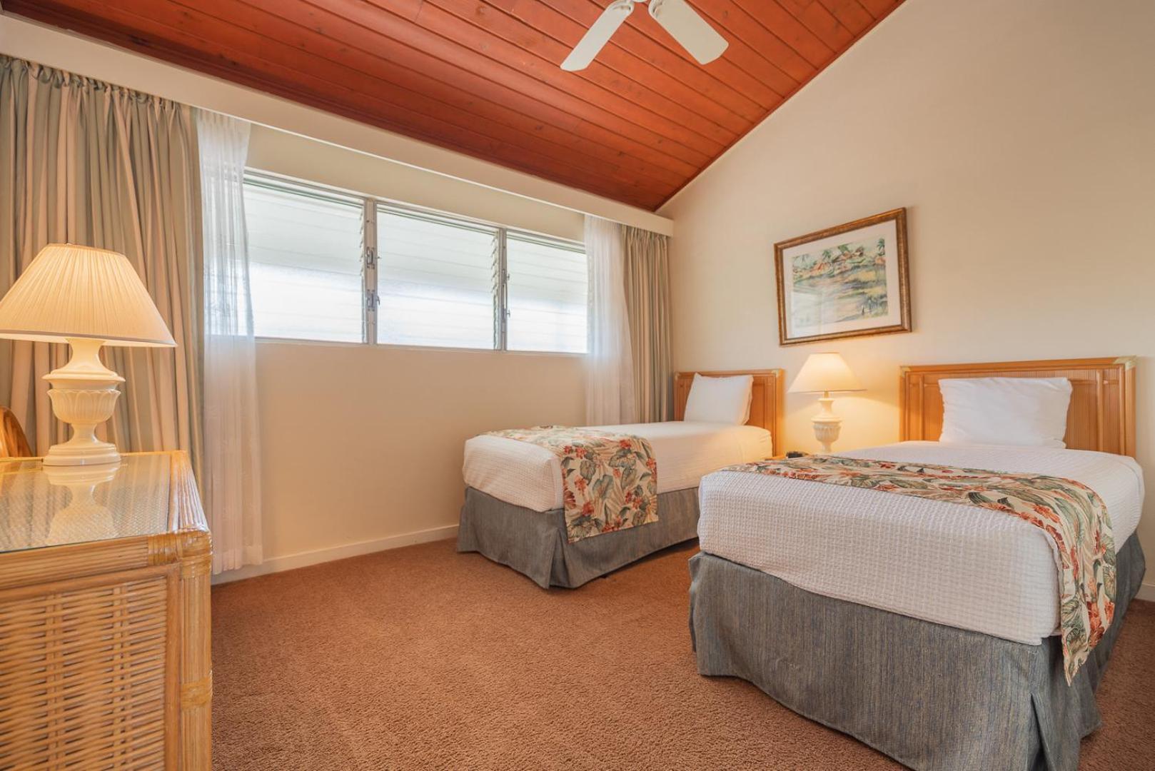 Napili Sunset Beach Front Resort photo 8