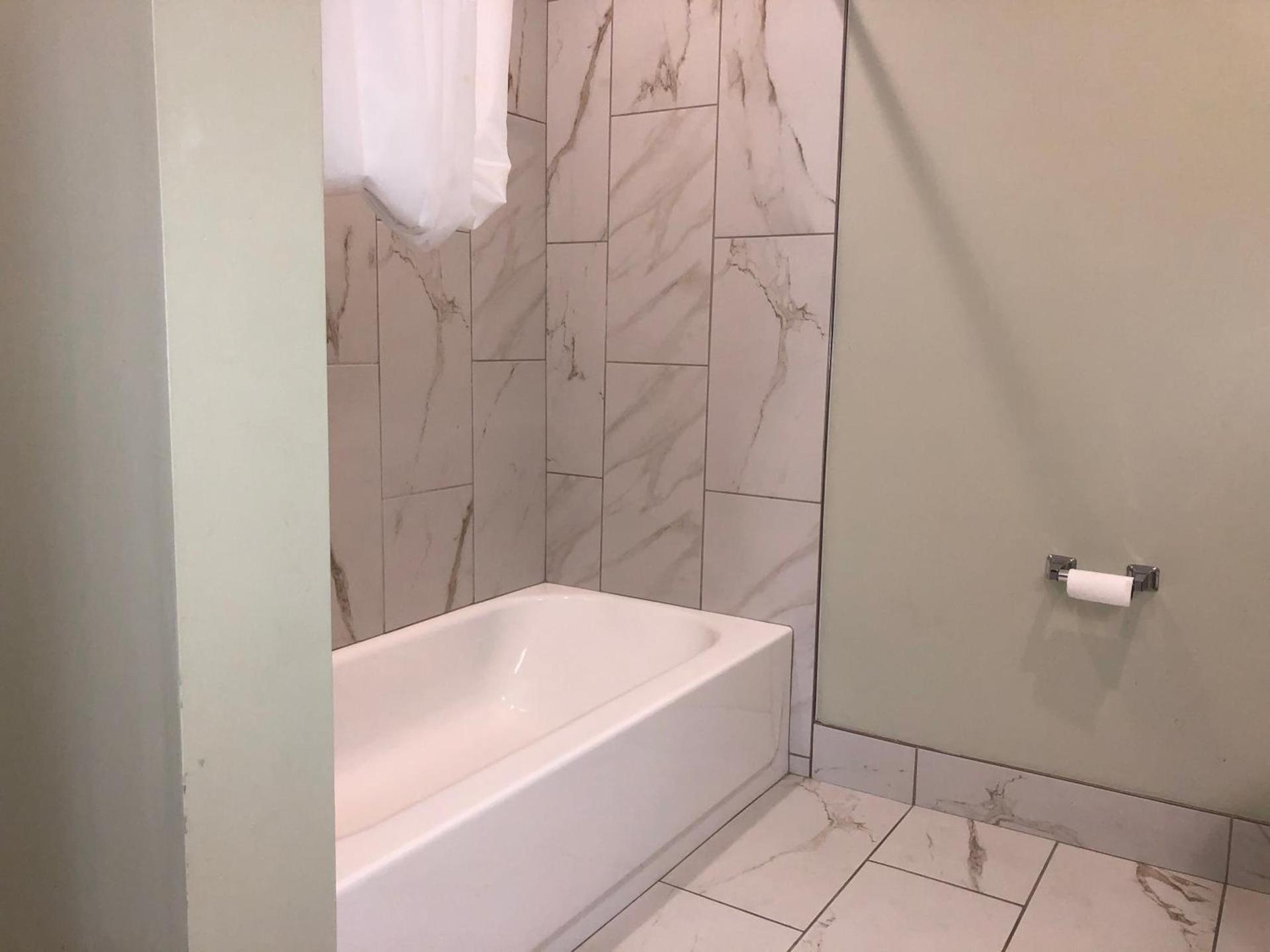 Hotel Elevation photo 11