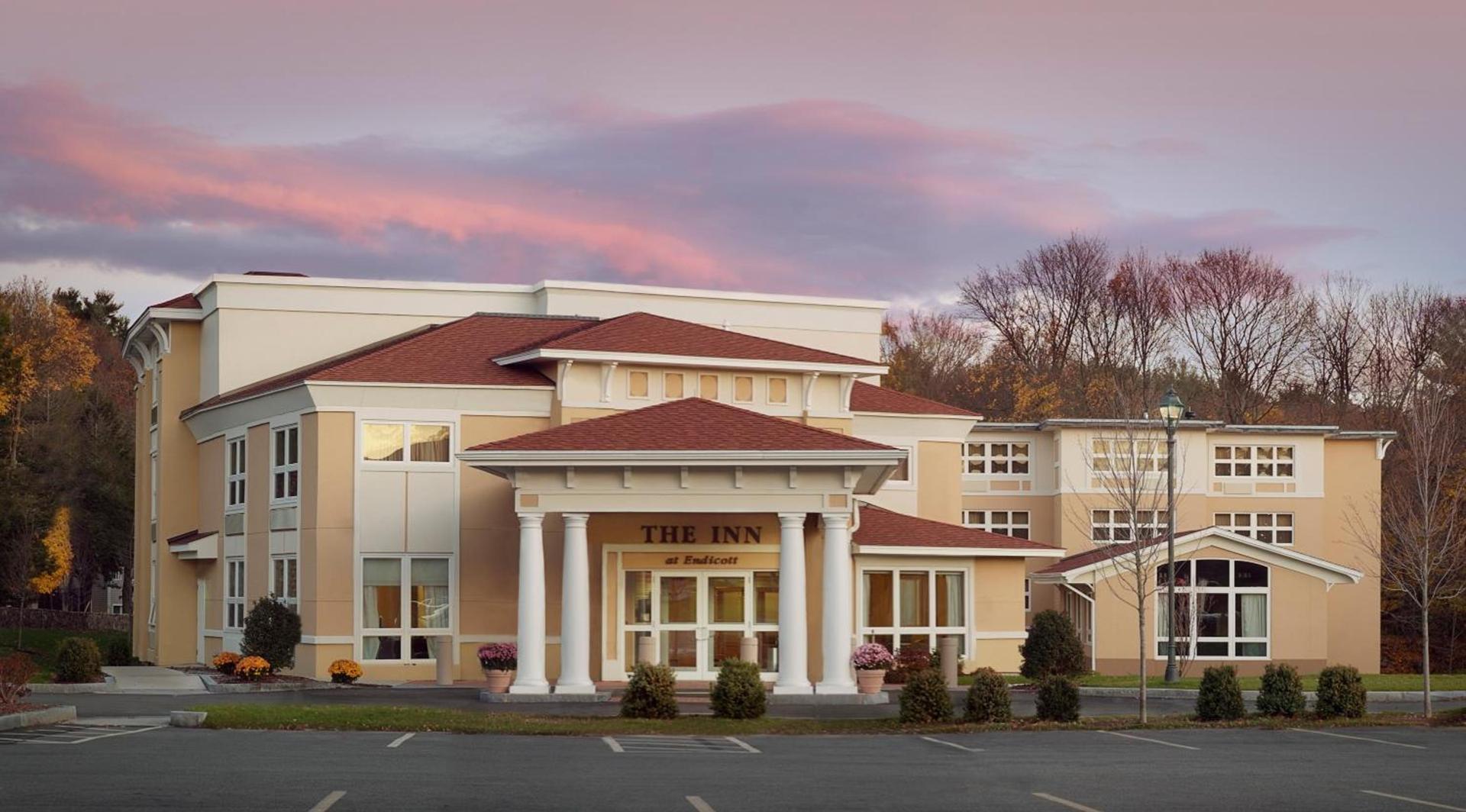 The Wylie Inn and Conference Center at Endicott College photo 1