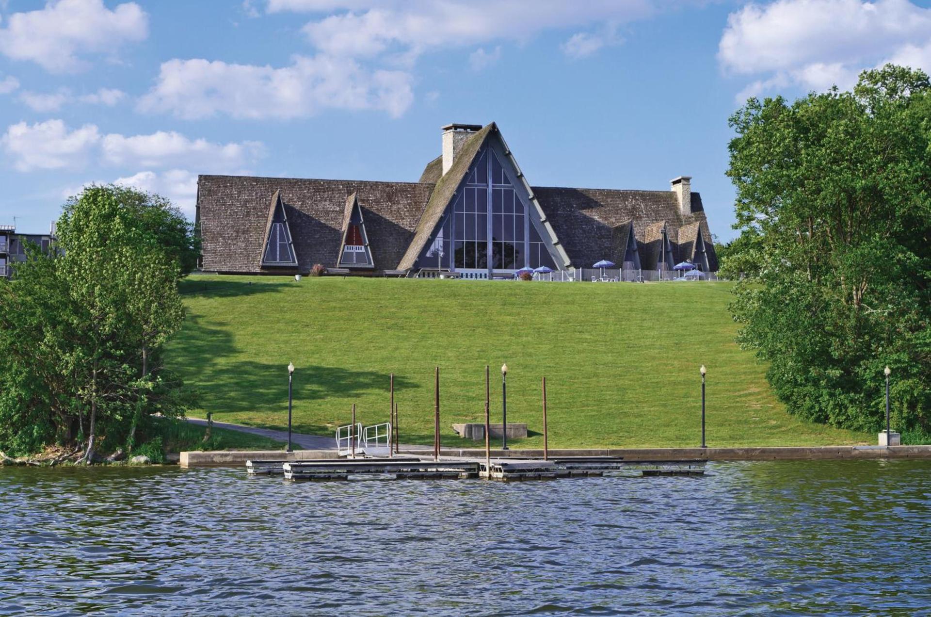 Hueston Woods Lodge and Conference Center — hotel in Oxford