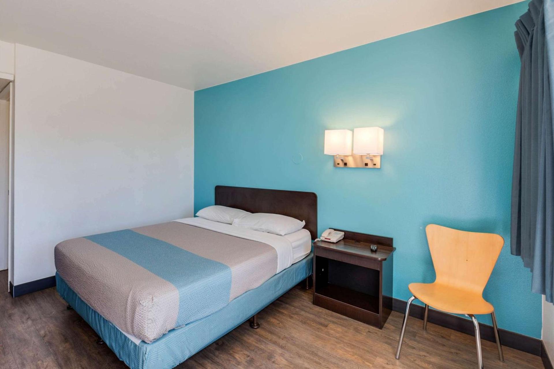 Park Inn by Radisson, Winnemucca photo 14