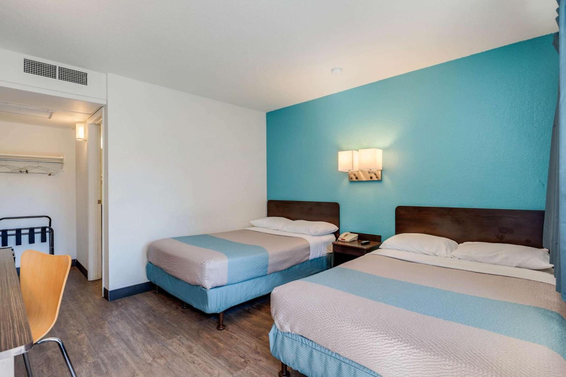 Park Inn by Radisson, Winnemucca photo 18