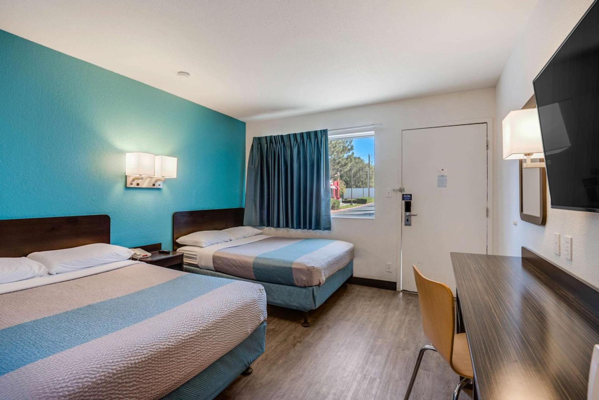 Park Inn by Radisson, Winnemucca photo 20