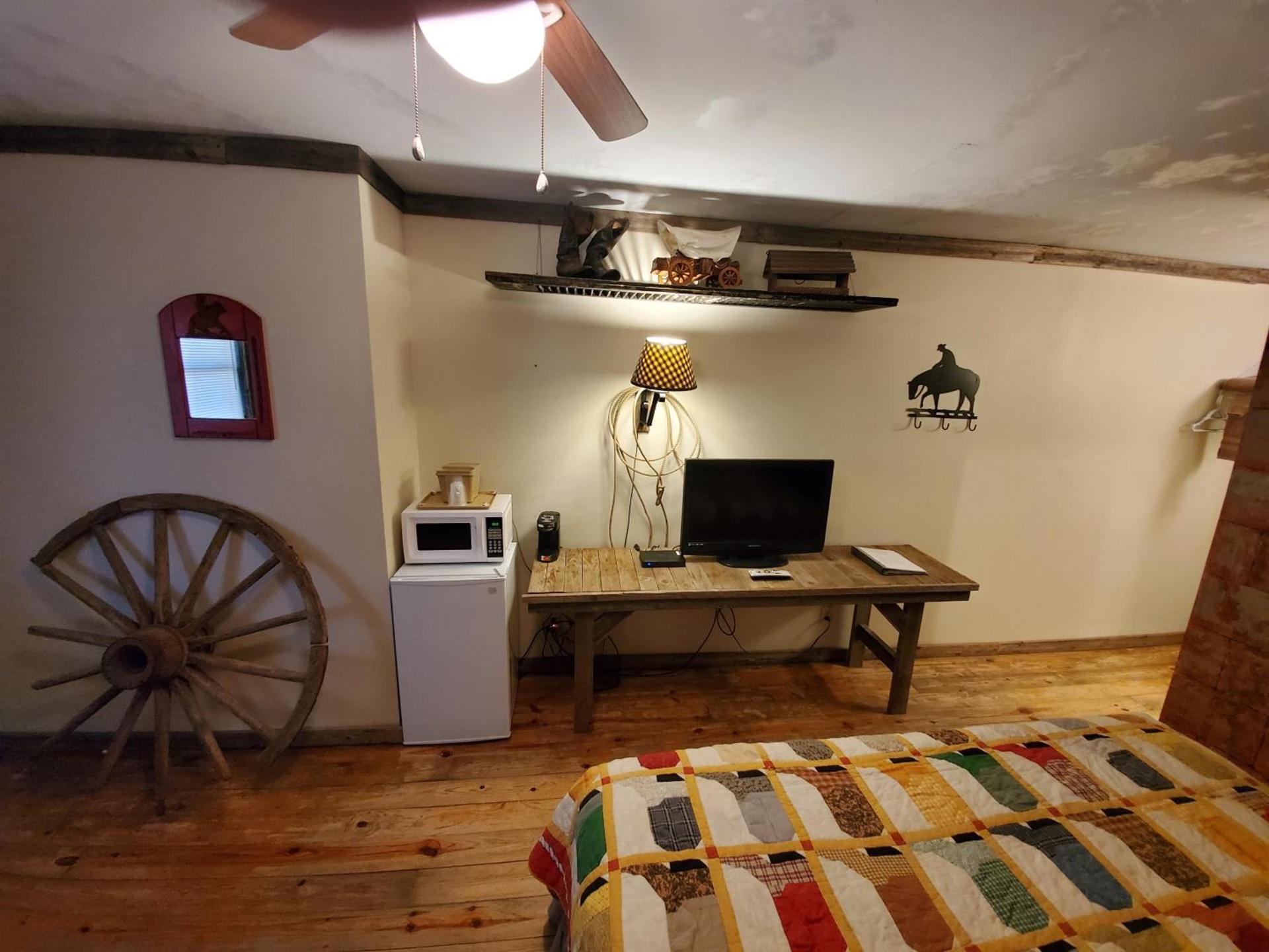 Jamesport Inn photo 51