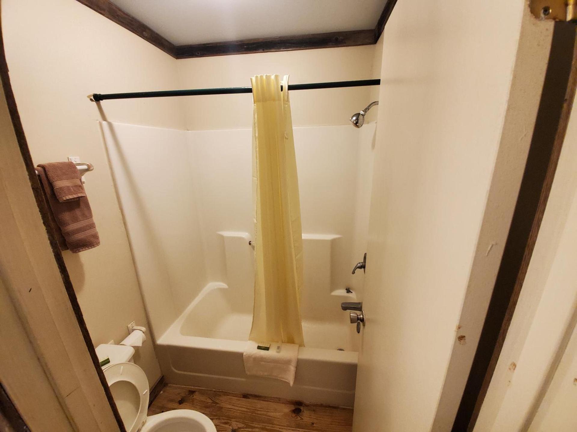 Jamesport Inn photo 30