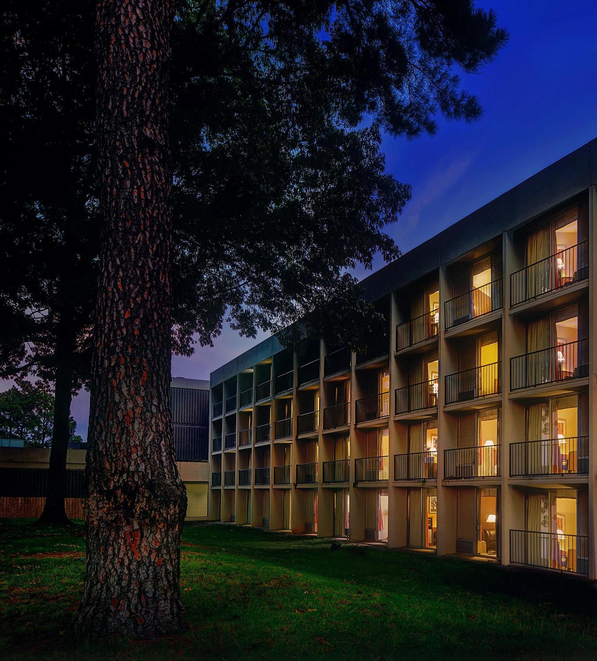 Historic Whispering Woods Hotel & Conference Center photo 13