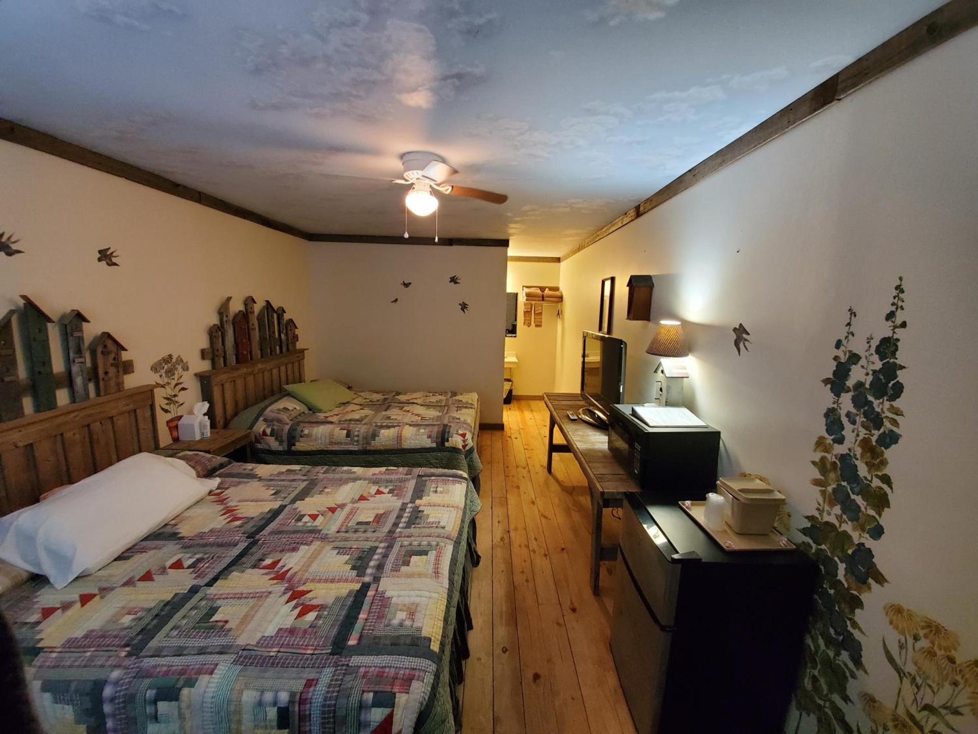 Jamesport Inn photo 41