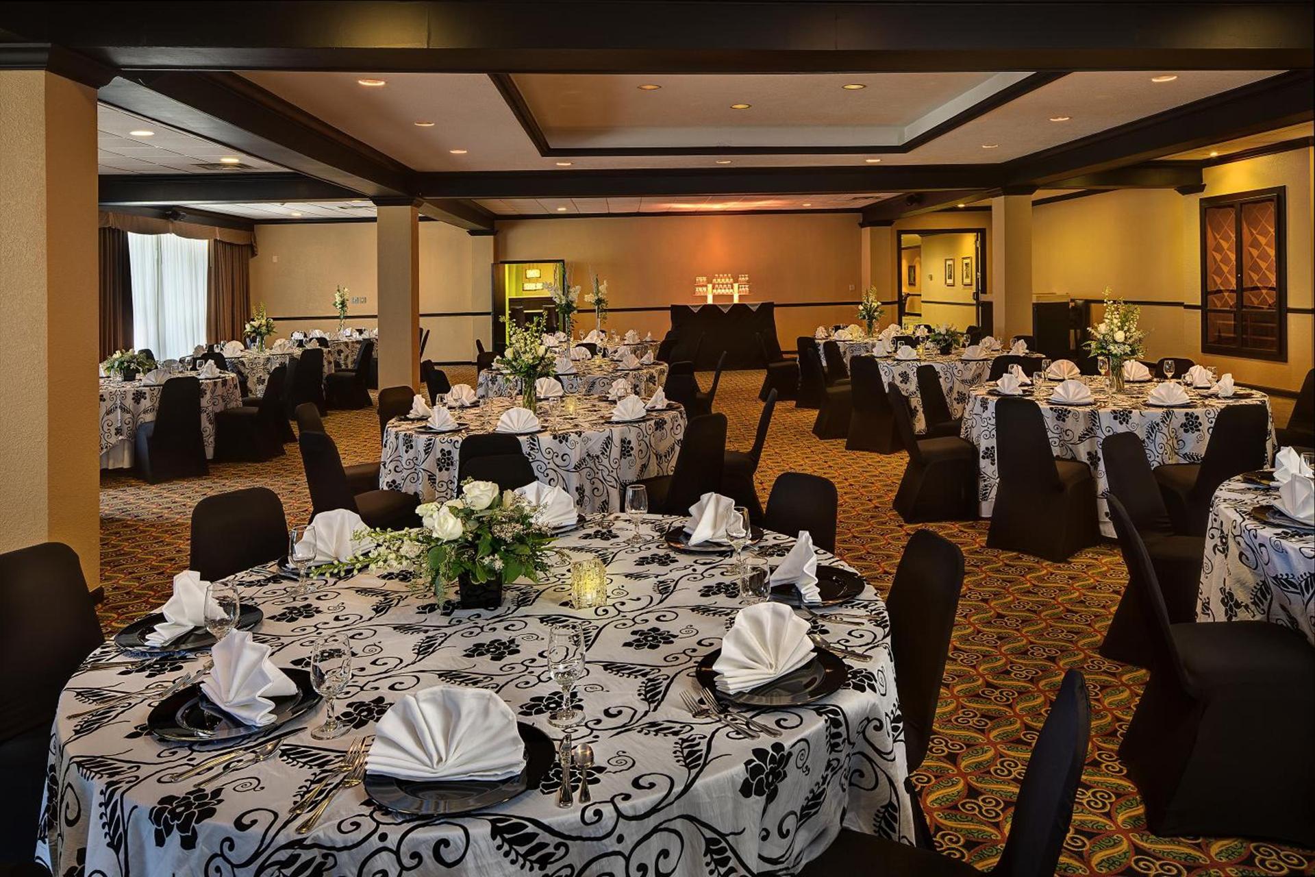 Historic Whispering Woods Hotel & Conference Center photo 9