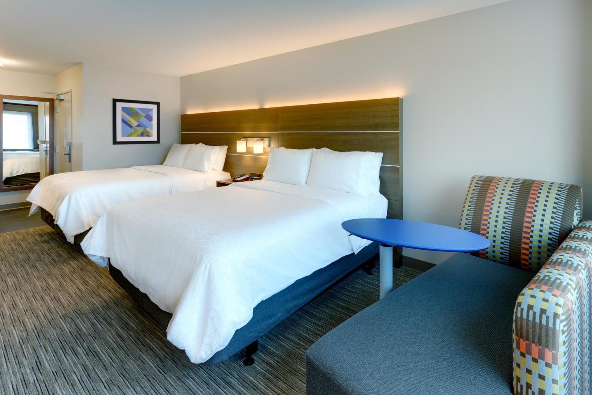 Holiday Inn Express & Suites - Middletown - Goshen by IHG photo 57