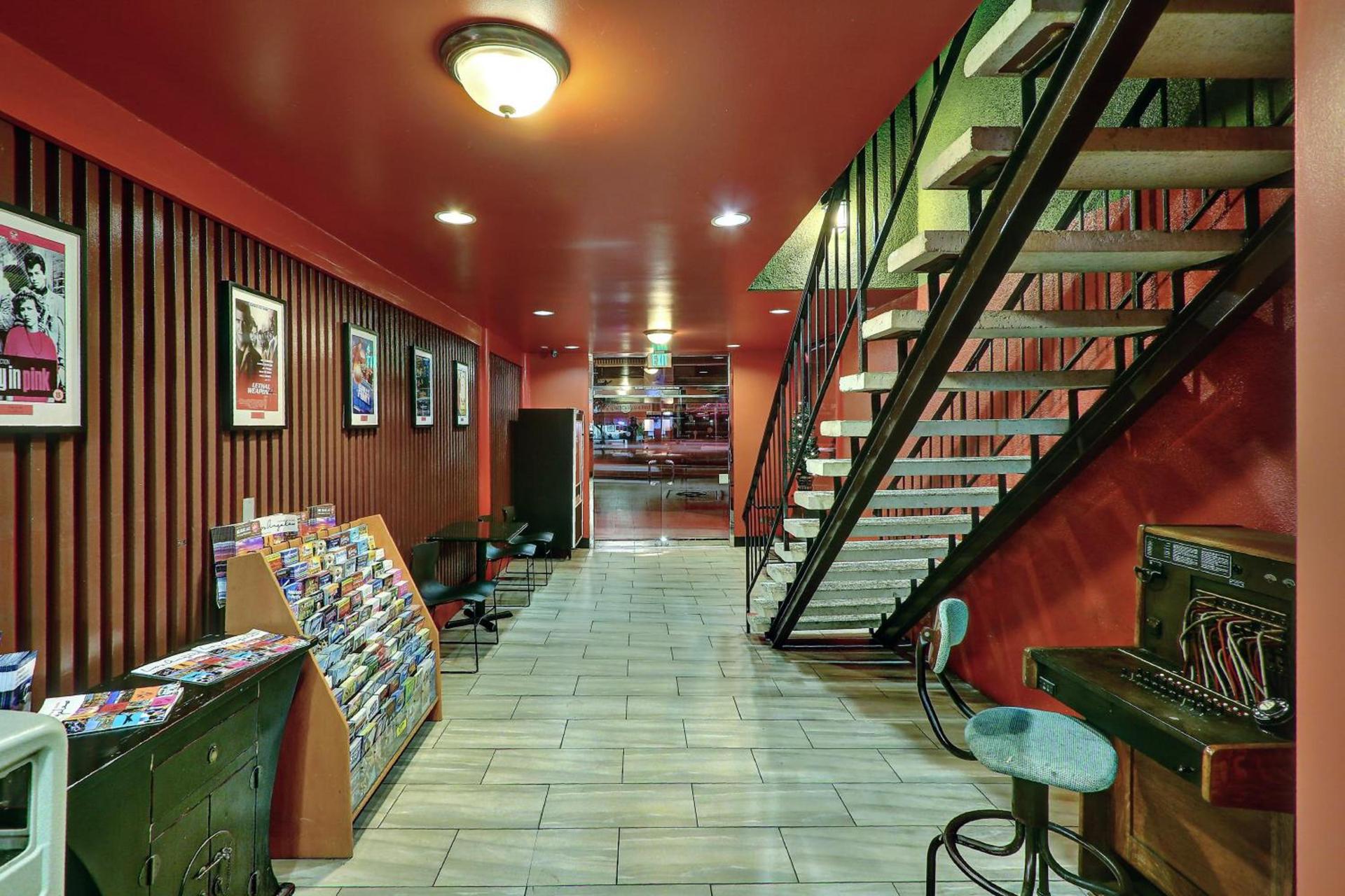 Royal Pagoda Motel Dodger Stadium photo 16
