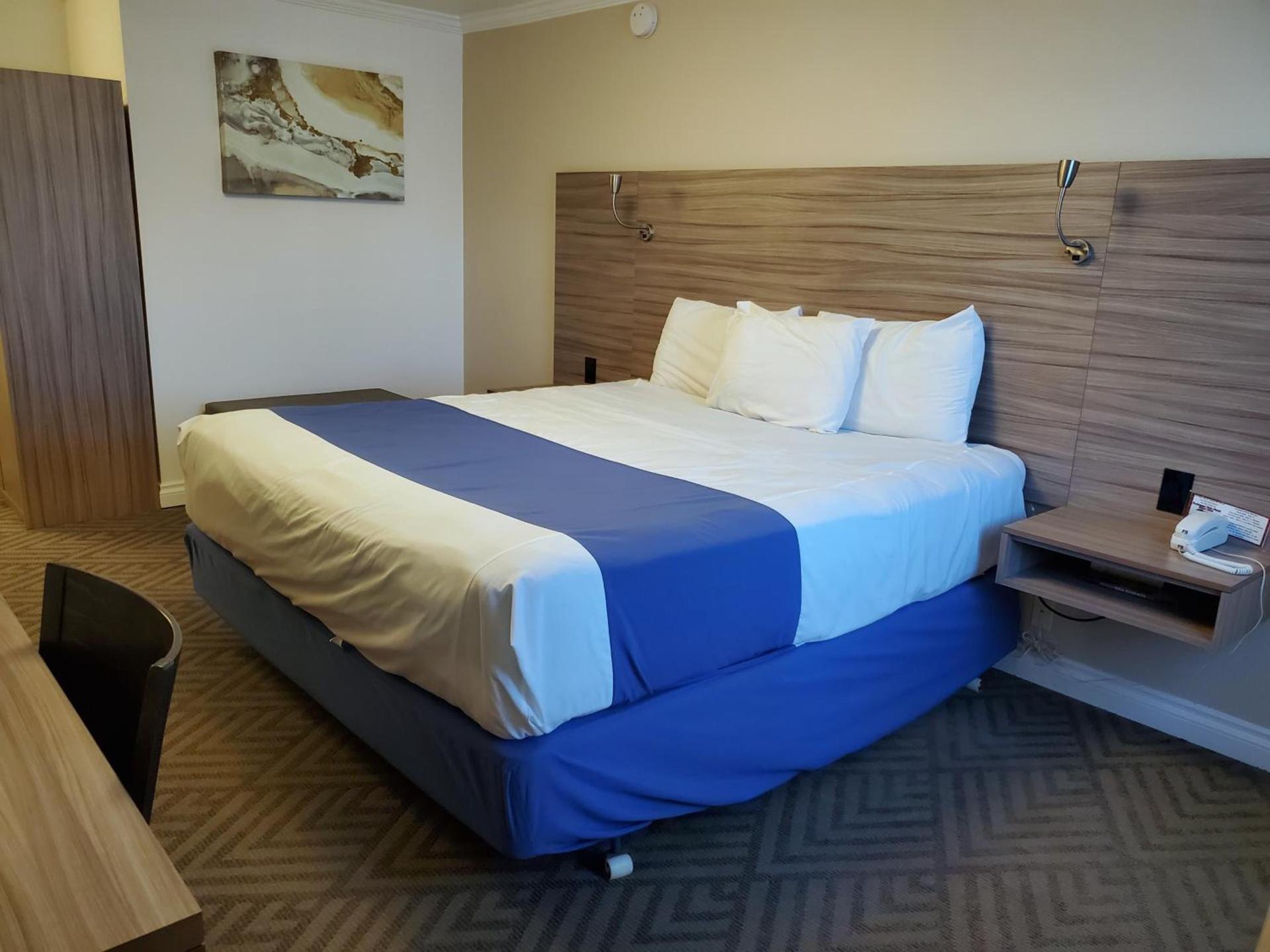Exchange Club Motel photo 19