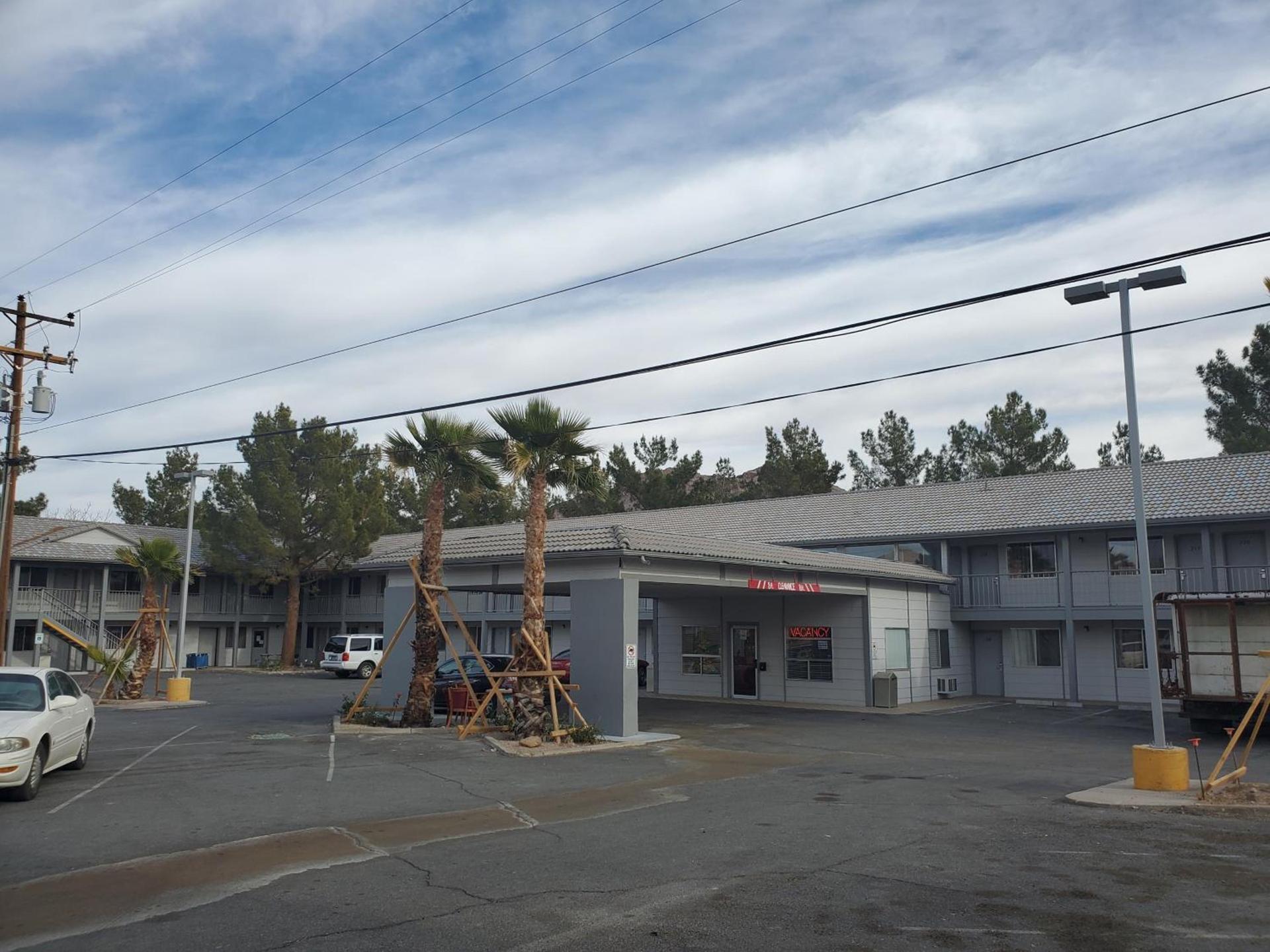Exchange Club Motel photo 2