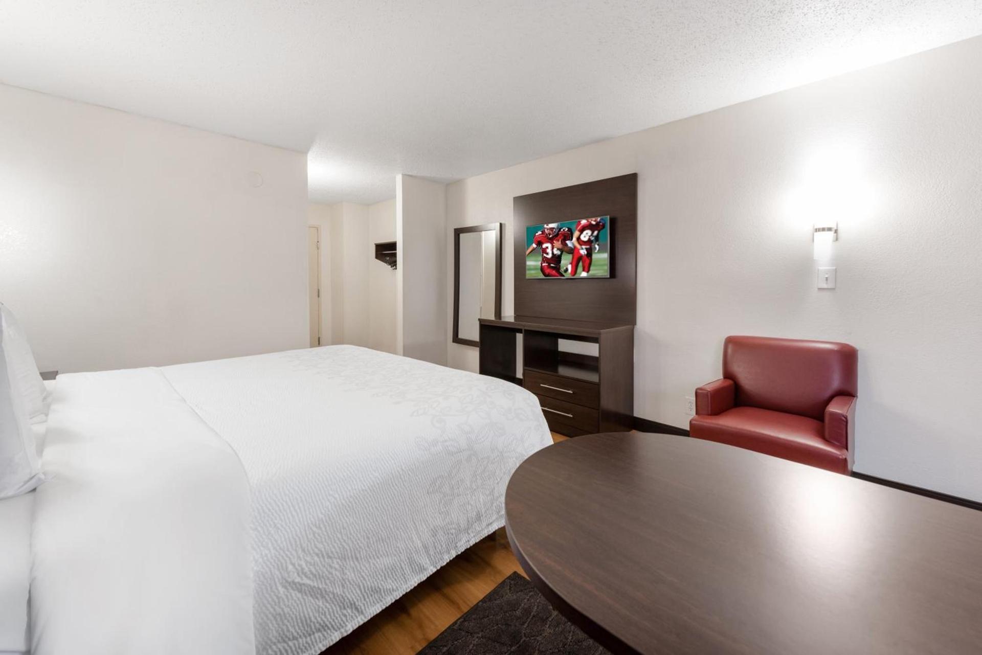 Red Roof Inn PLUS+ Columbus - Worthington photo 23