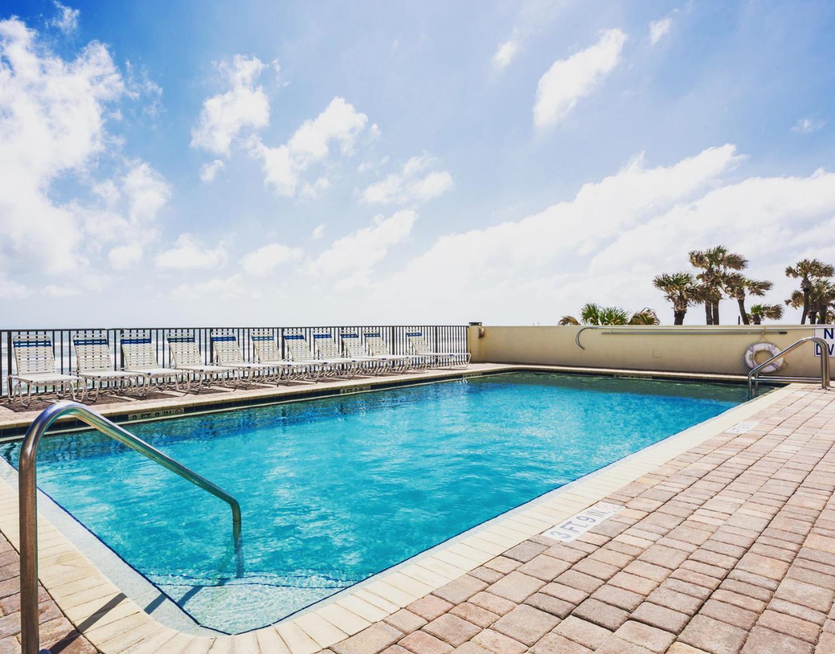 Sand Dollar Condominiums photo 21