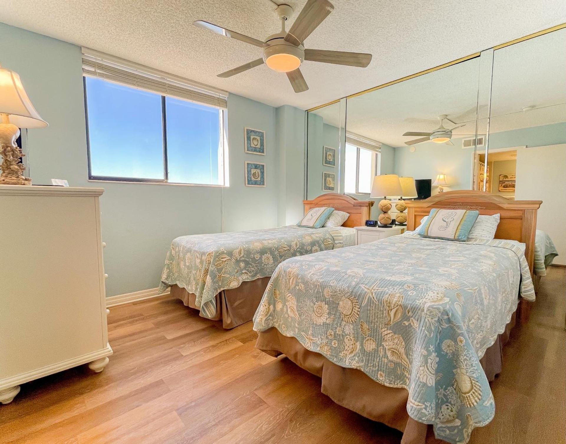 Sand Dollar Condominiums photo 15