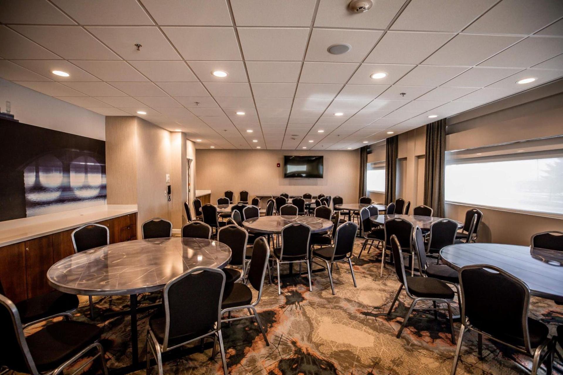 Hotel Indigo Harrisburg - Hershey by IHG photo 11