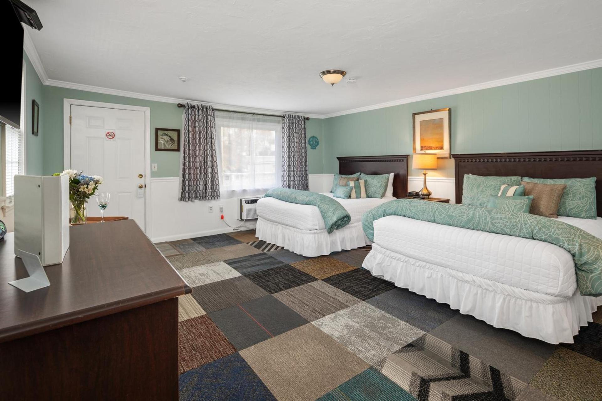 Ocean Inn on Nantasket Beach photo 8