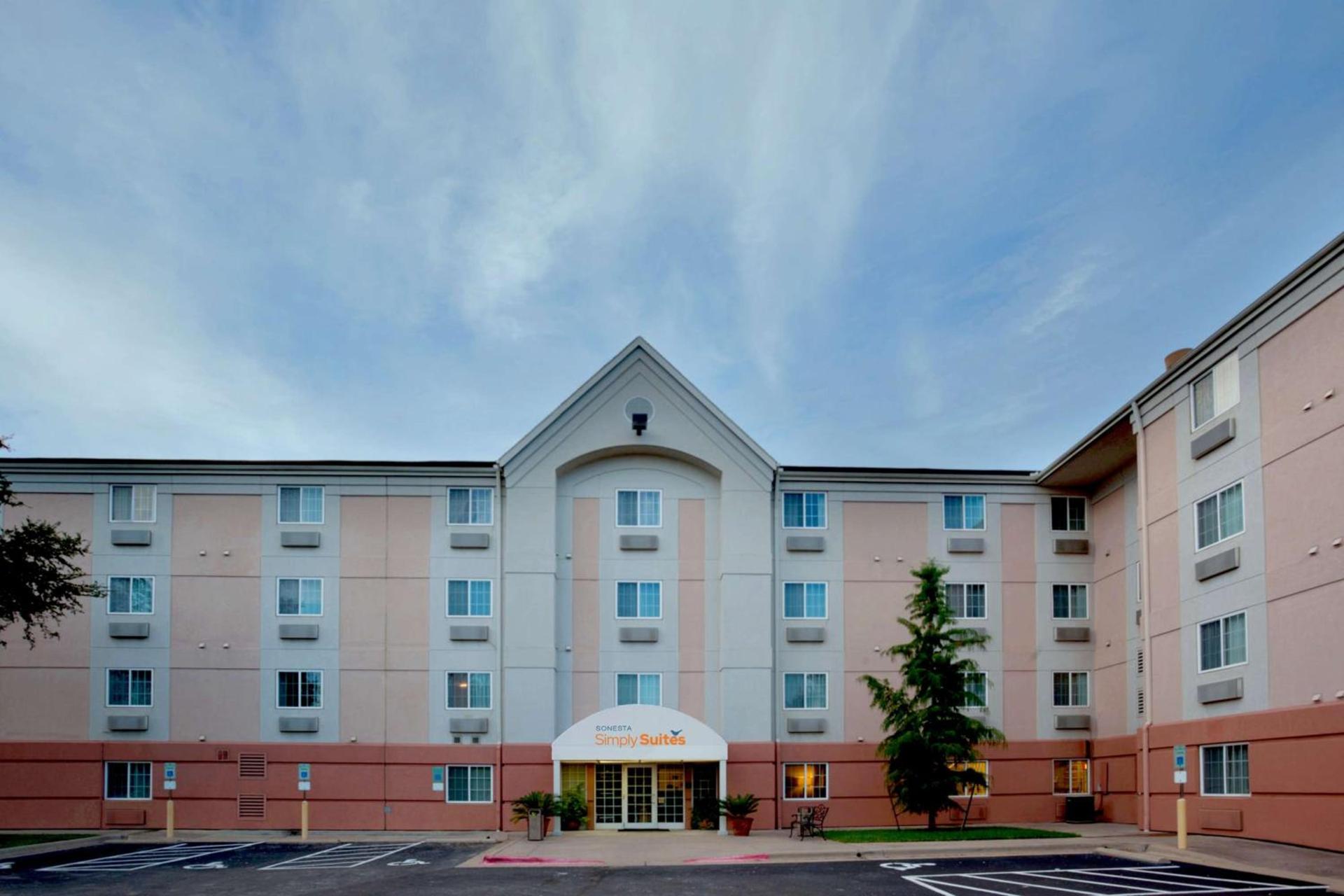 Sonesta Simply Suites Austin The Domain Area photo 1