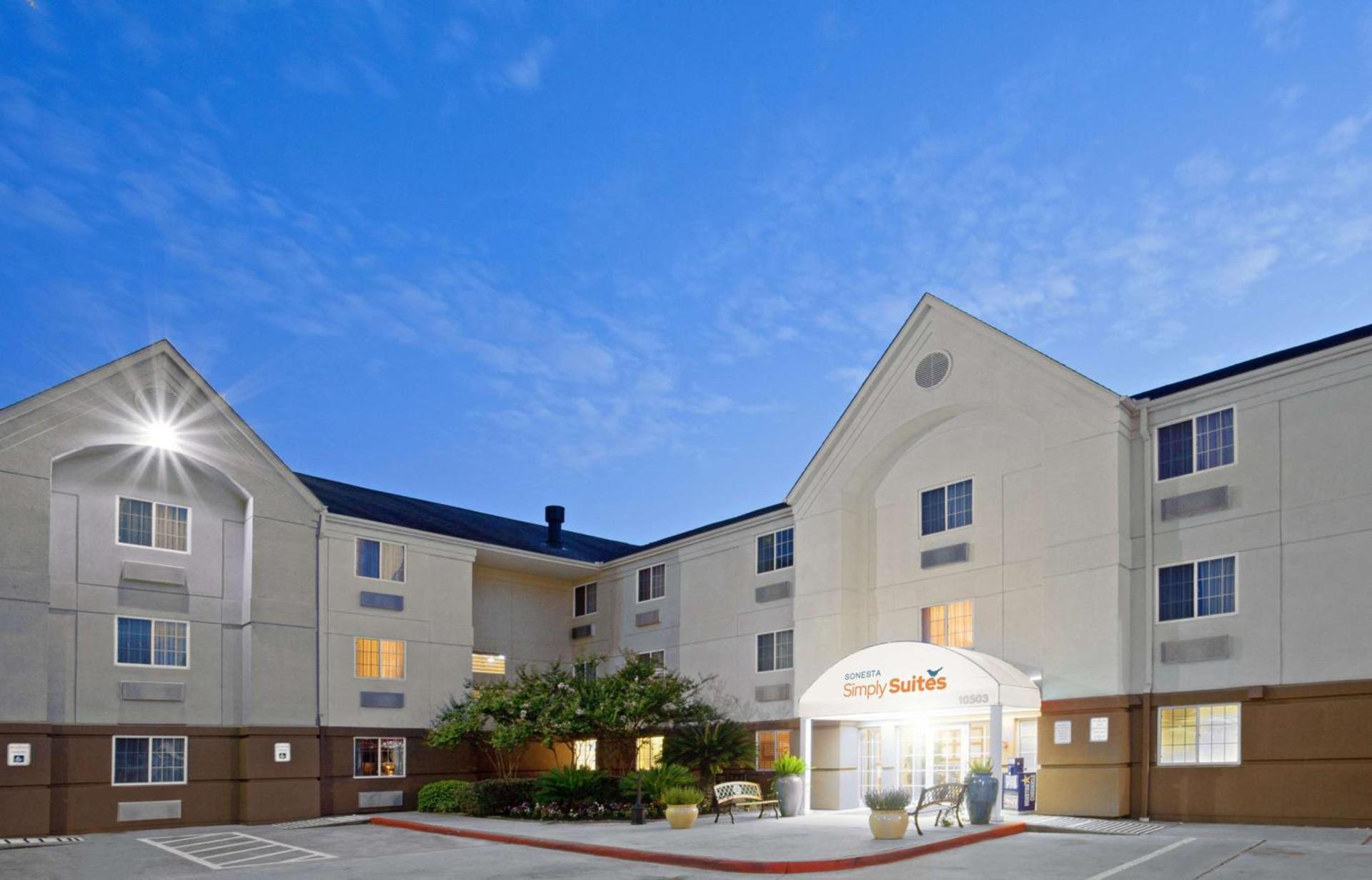 Sonesta Simply Suites Houston CityCentre I-10 West photo 1