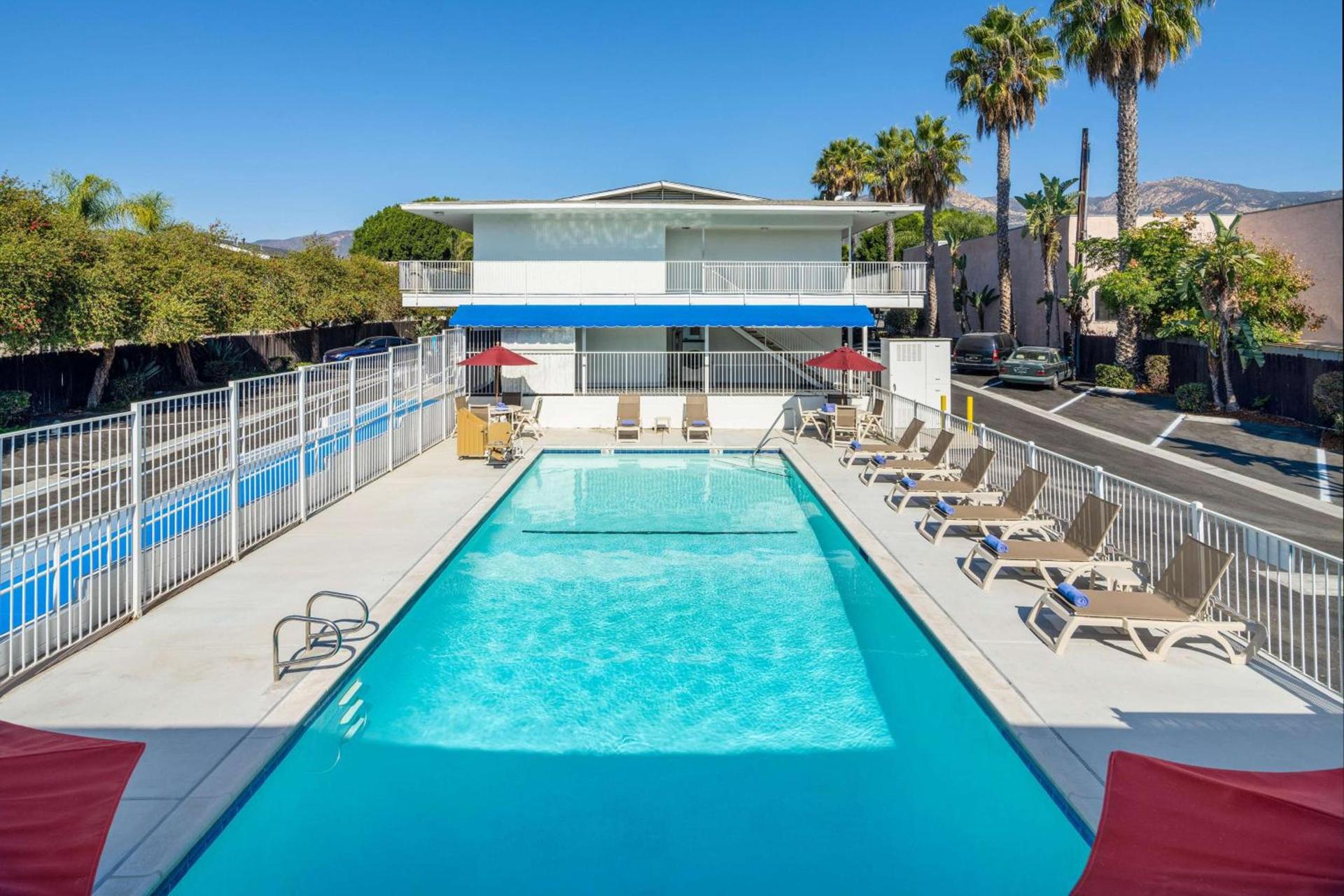 Motel 6-Santa Barbara, CA - State Street photo 2