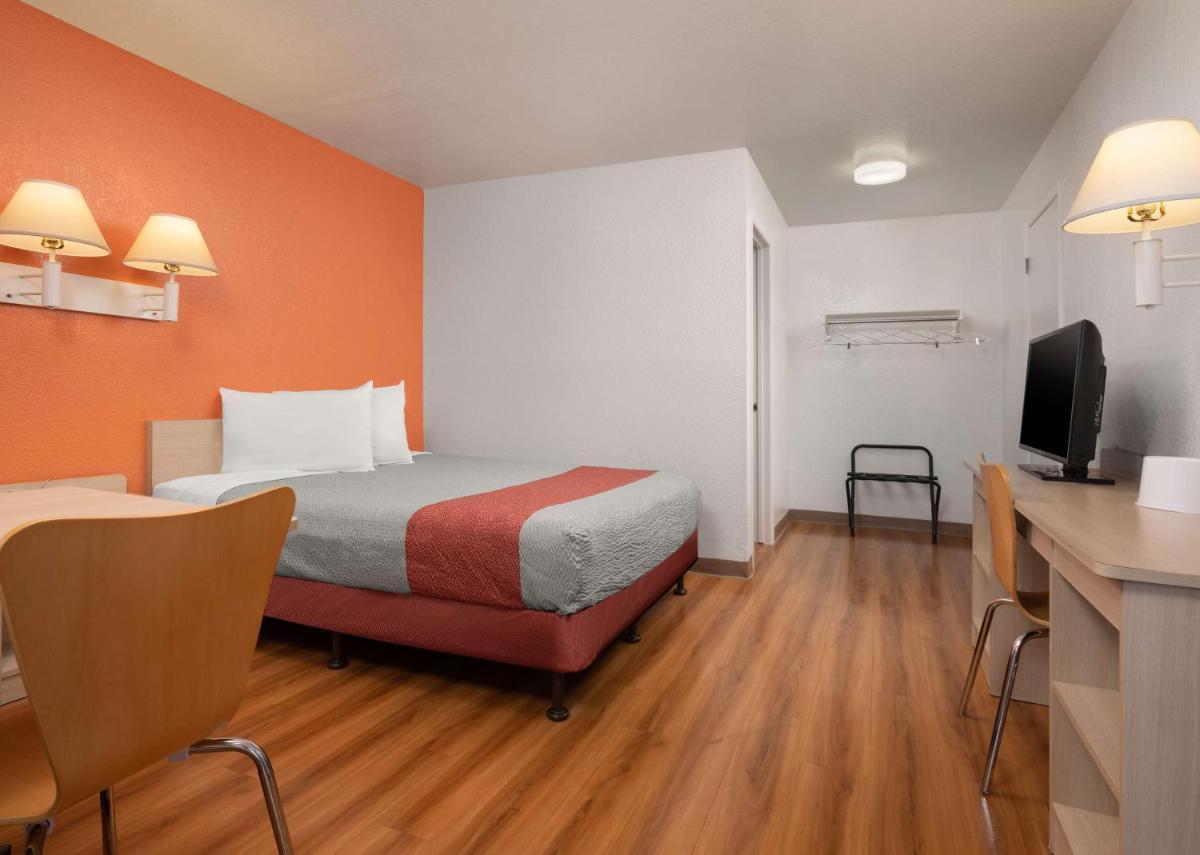 Motel 6 San Luis Obispo, CA - North photo 34