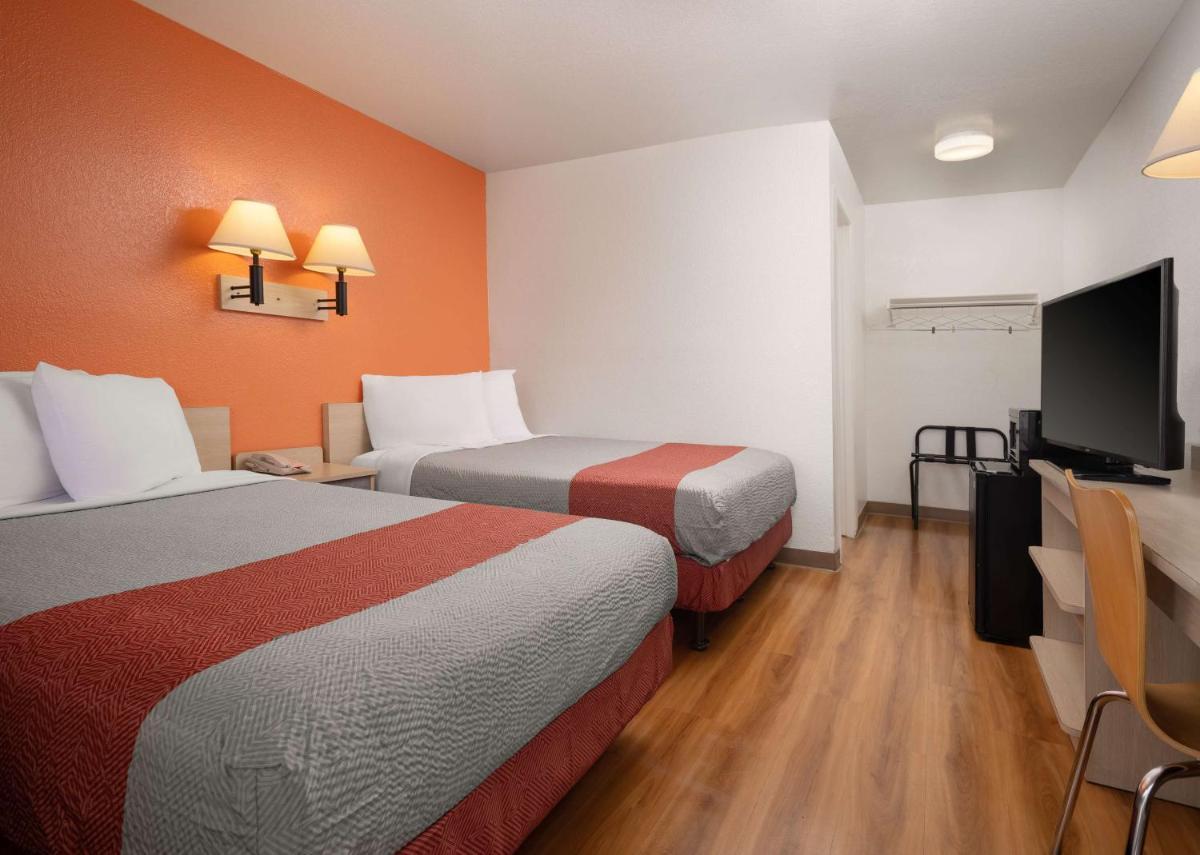Motel 6 San Luis Obispo, CA - North photo 19