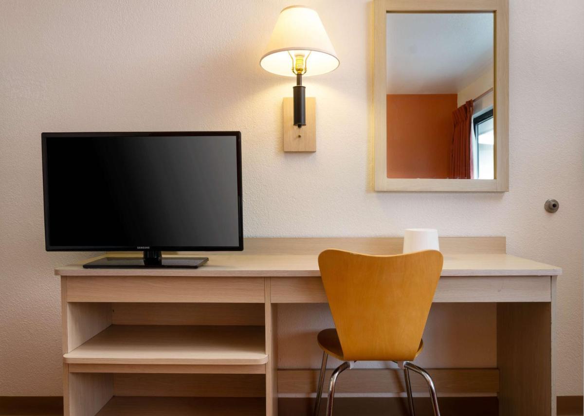 Motel 6 San Luis Obispo, CA - North photo 21