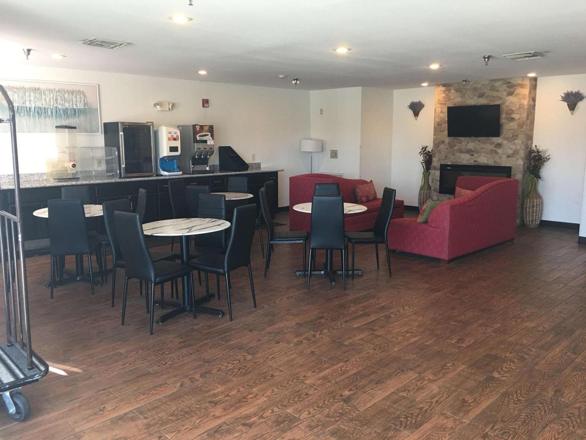 SureStay Hotel by Best Western Weimar photo 20