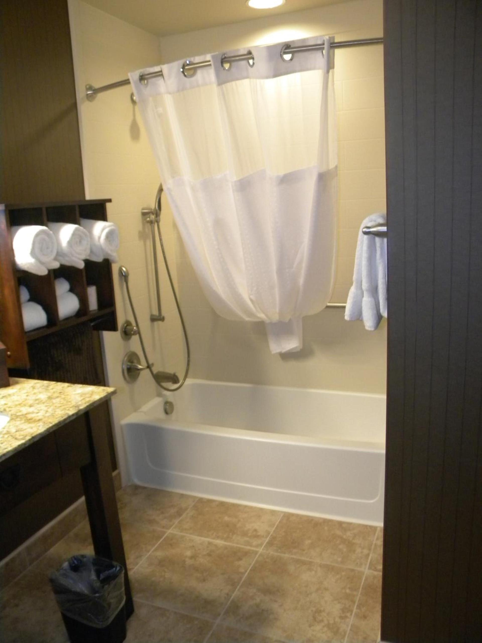 Teddy's Residential Suites Watford City photo 66