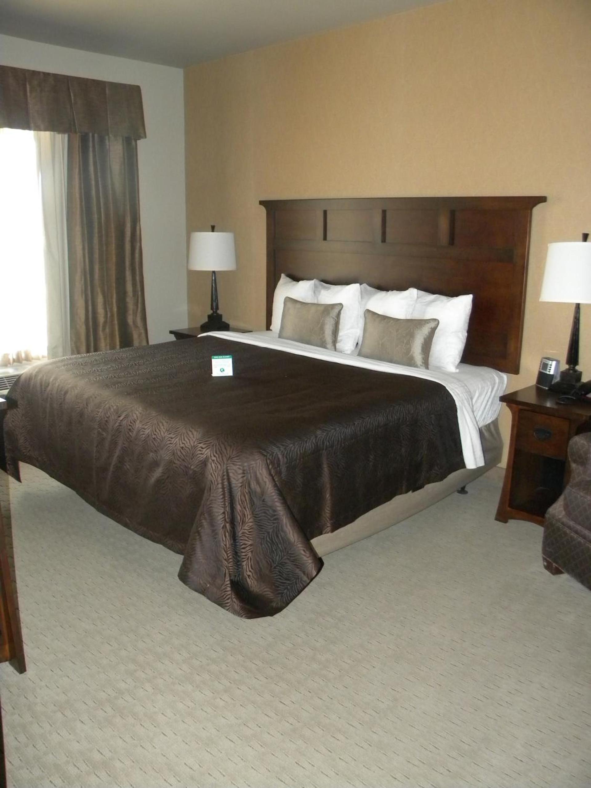 Teddy's Residential Suites Watford City photo 56