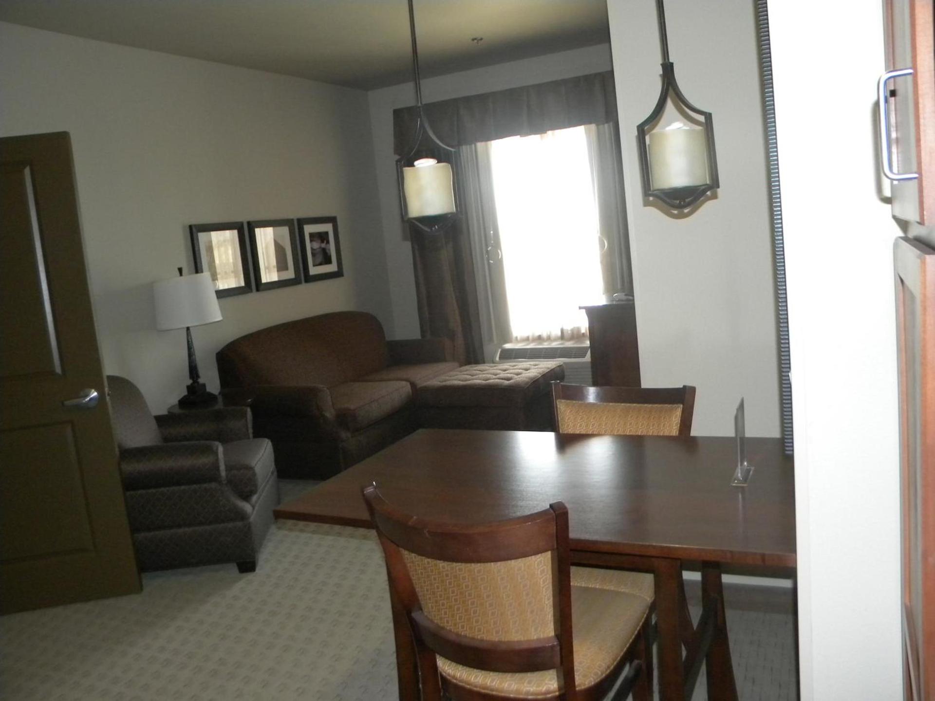 Teddy's Residential Suites Watford City photo 46