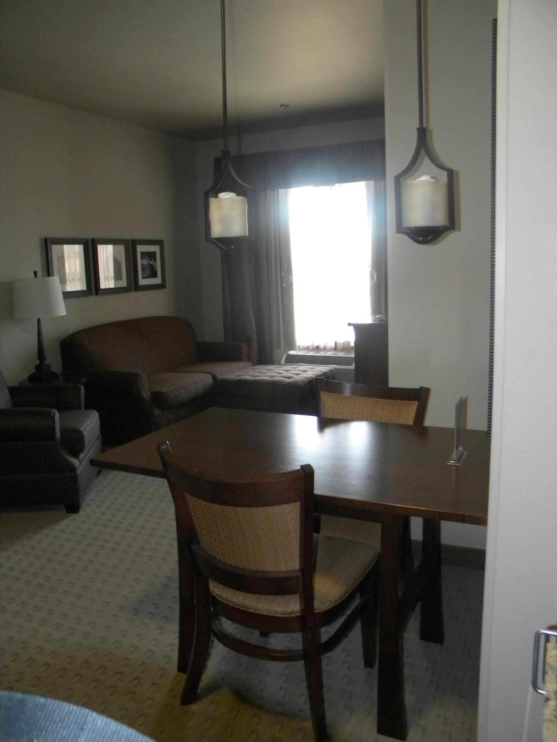 Teddy's Residential Suites Watford City photo 23