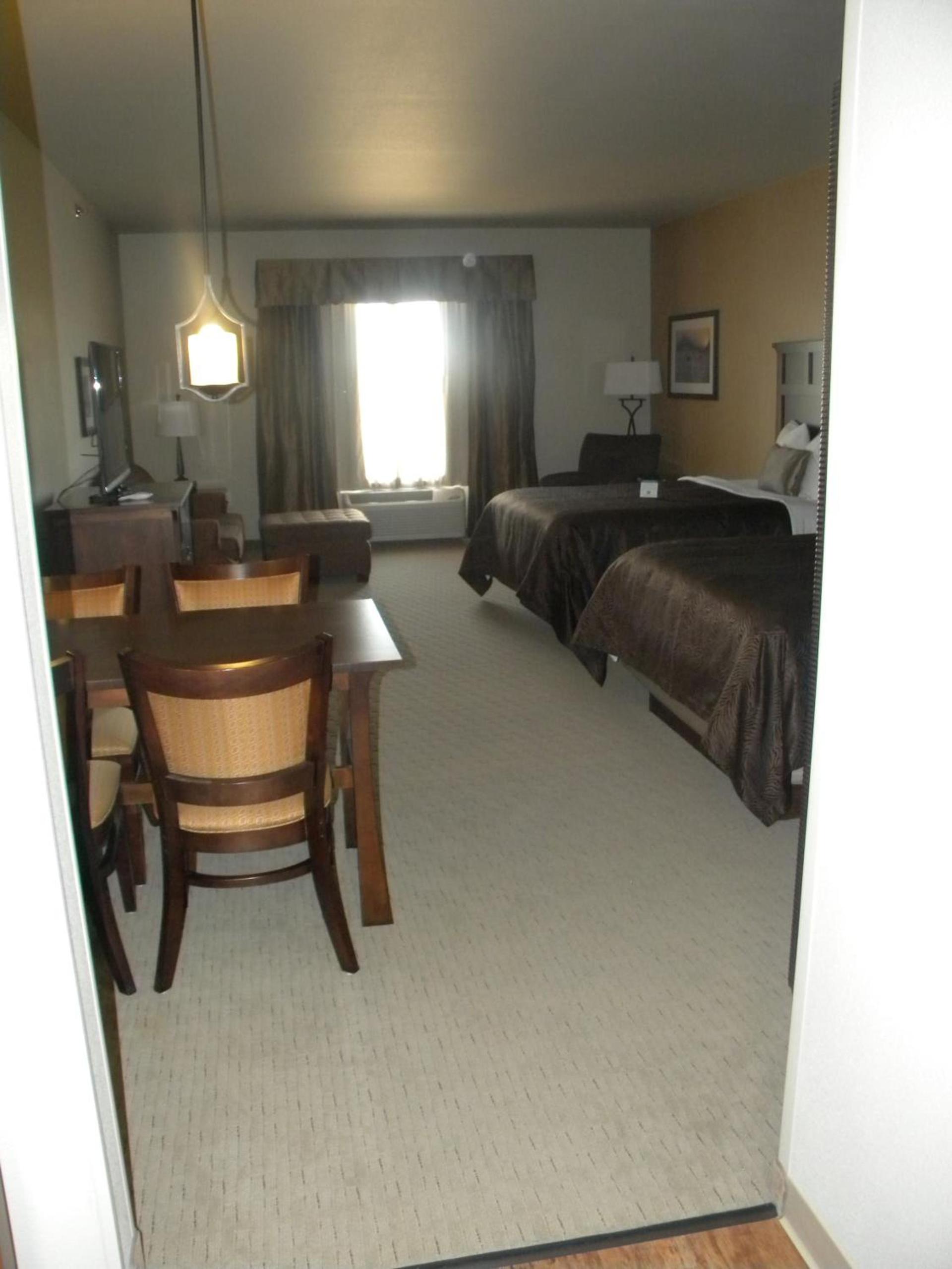 Teddy's Residential Suites Watford City photo 57