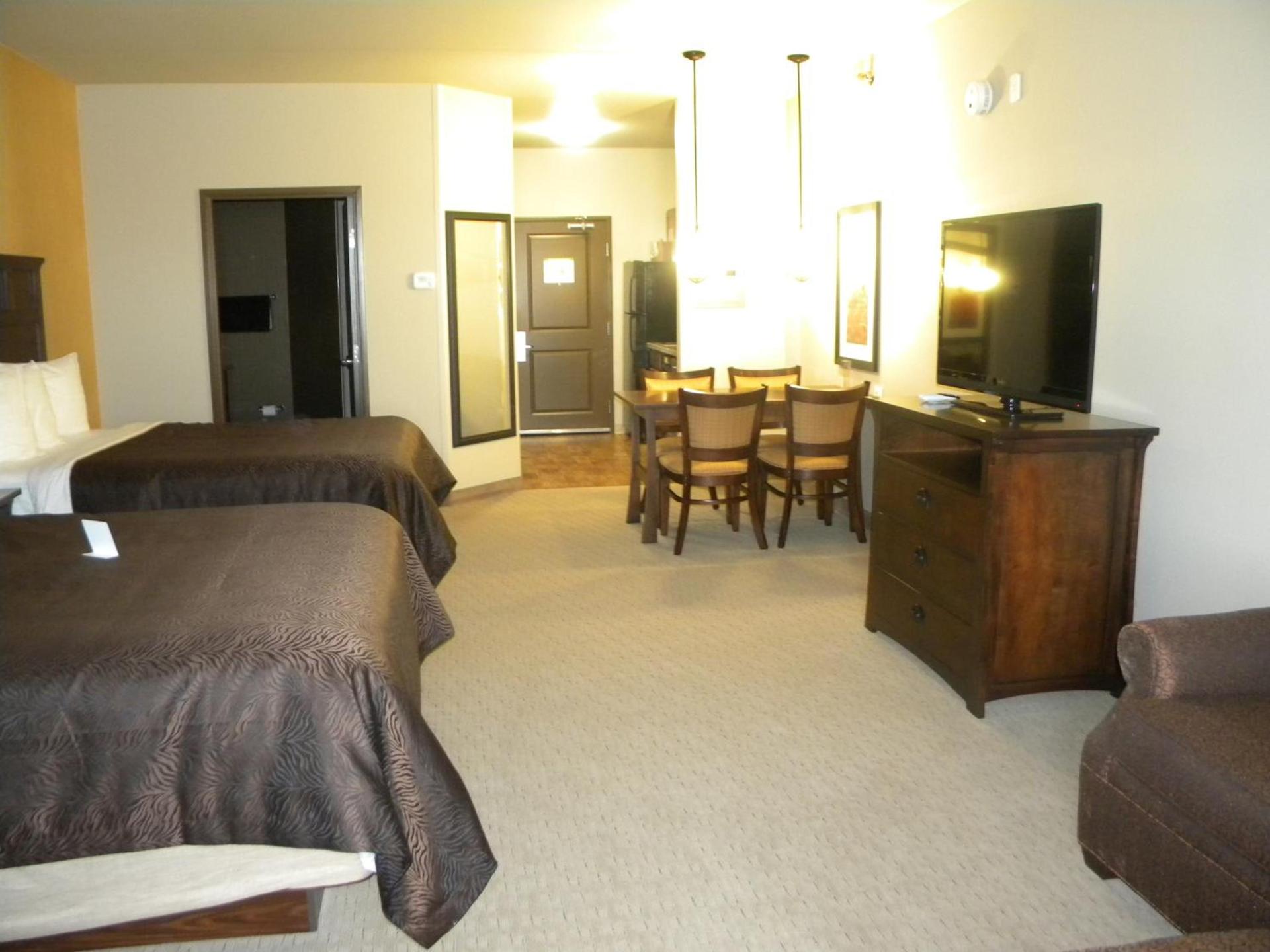 Teddy's Residential Suites Watford City photo 65