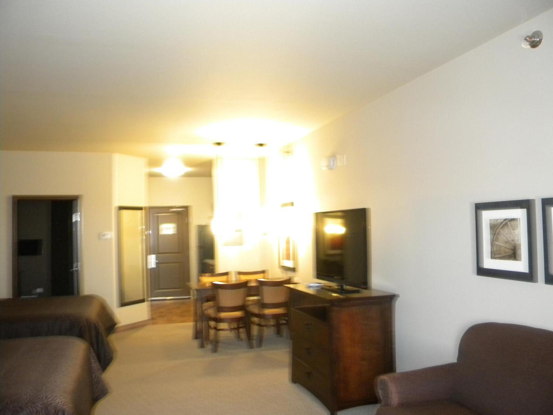 Teddy's Residential Suites Watford City photo 17